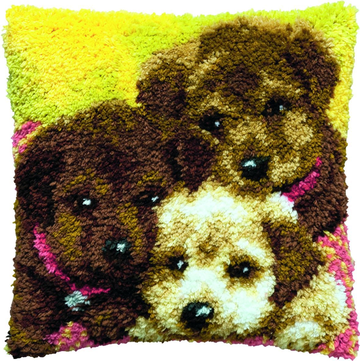 013324 - PAKO 40X40 cm LATCH HOOK CUSHION KIT 3 X PUPPIES