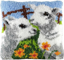 013328 - PAKO 40X40 cm LATCH HOOK CUSHION KIT LAMBS