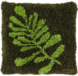 013329 - PAKO 40X40 cm LATCH HOOK CUSHION KIT GREEN LEAF