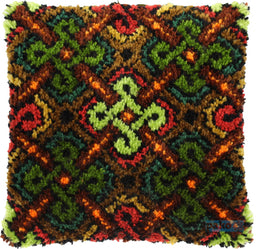 013330 - PAKO 40X40 cm LATCH HOOK CUSHION KIT WINTER SYMMETRY