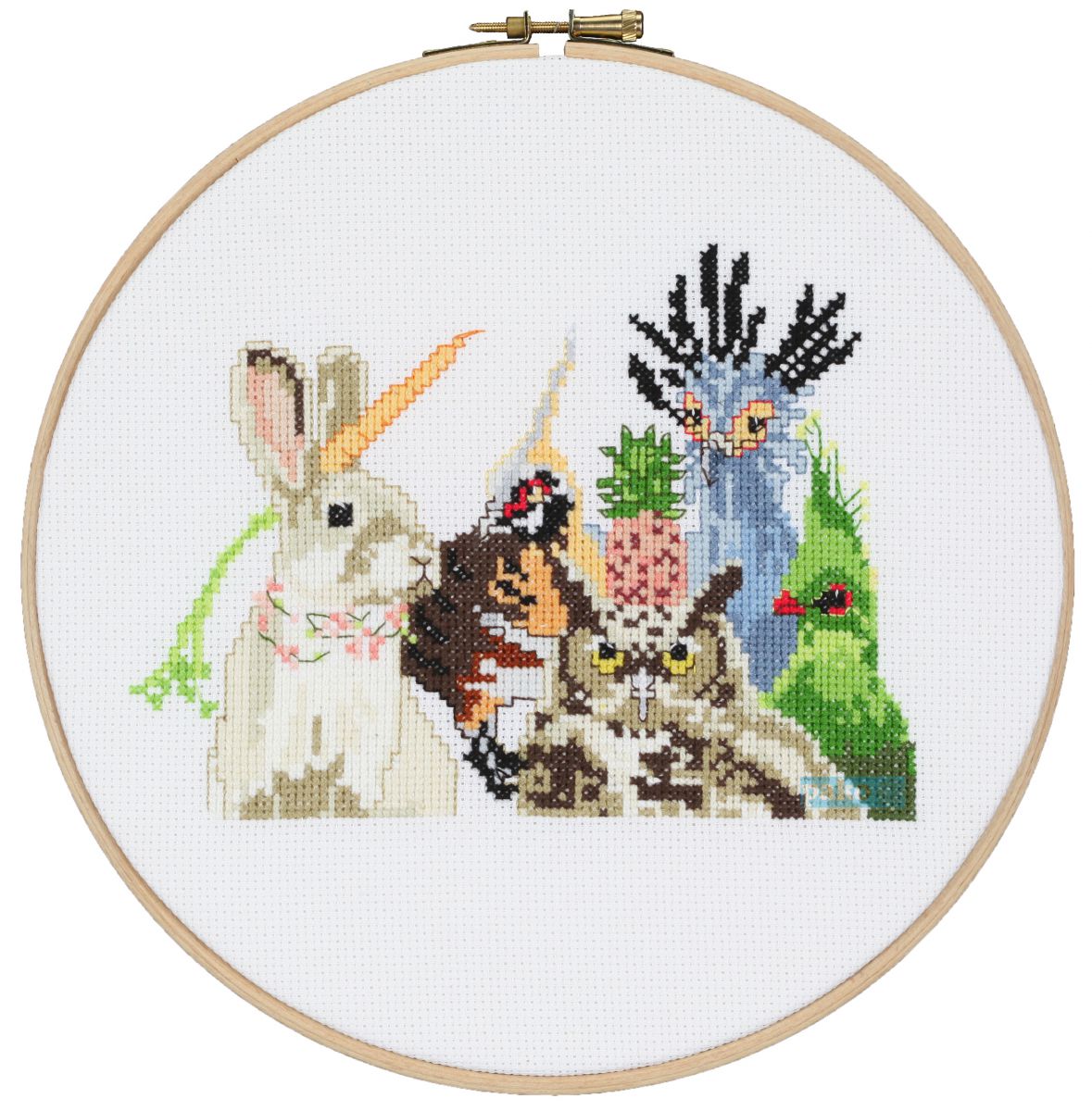 212355 - PAKO 22.5cm ANIMAL PARTY COUNTED CROSS STITCH