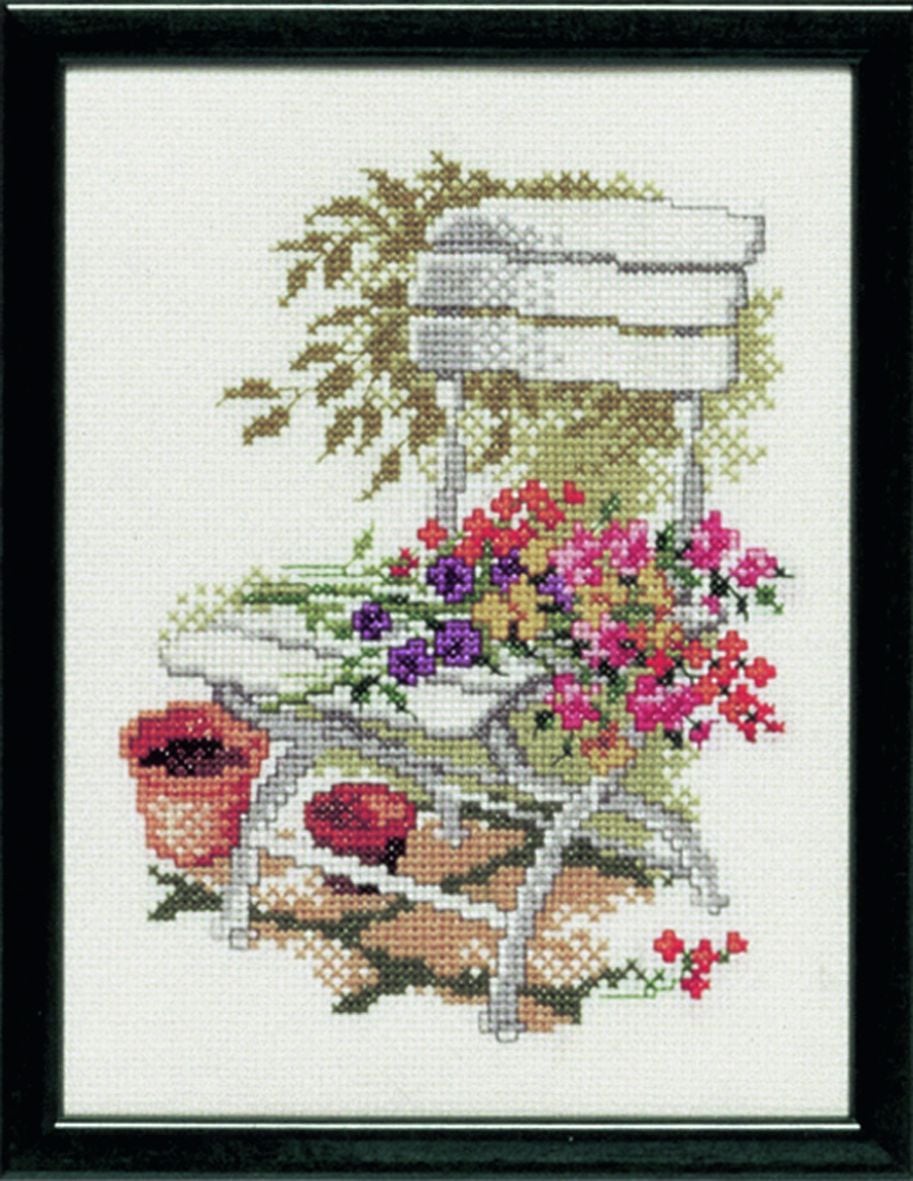 215365 - PAKO 15X20cm FLORAL SEAT COUNTED CROSS STITCH KIT