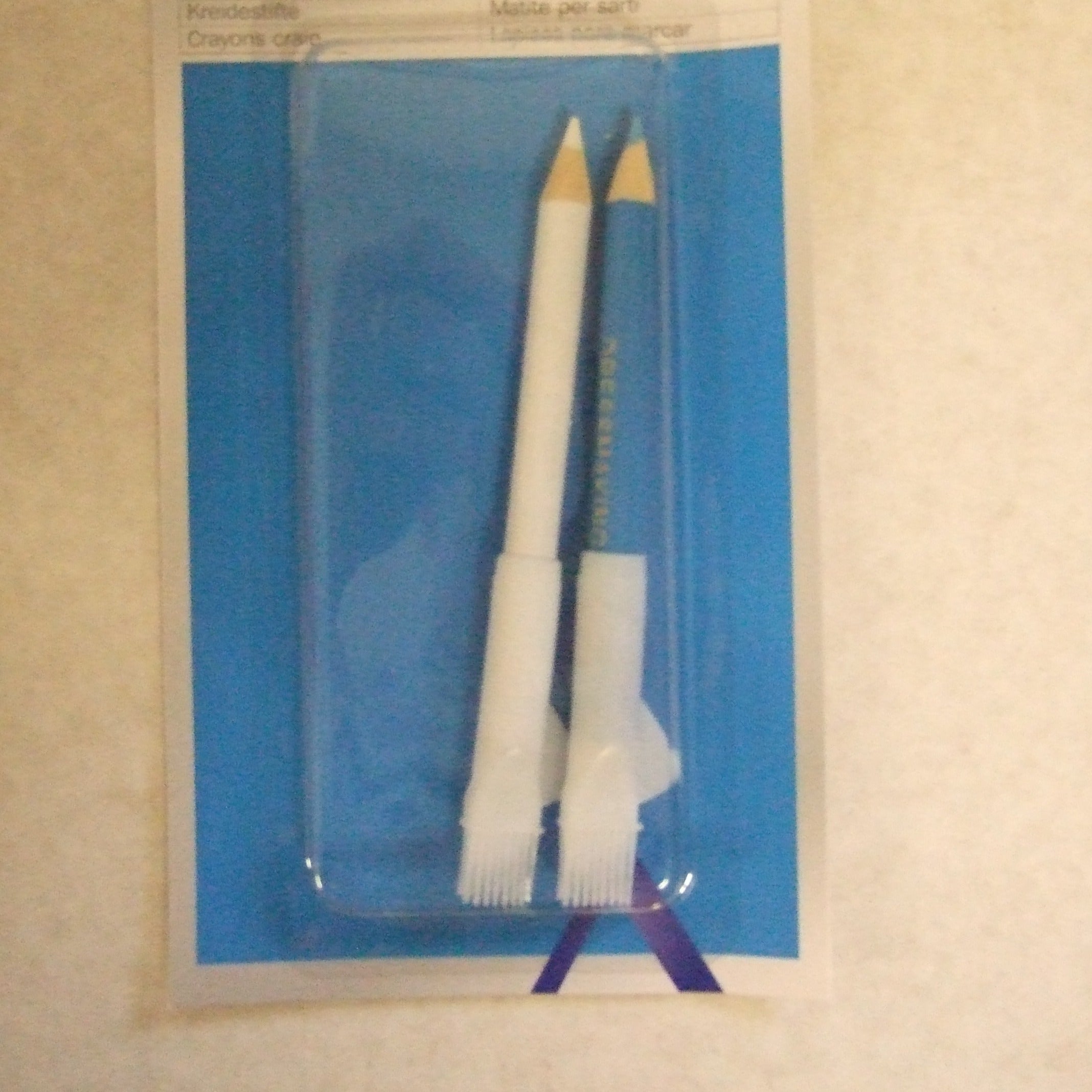 2161108  **MILWARD CHALK PENCIL (blue & white)