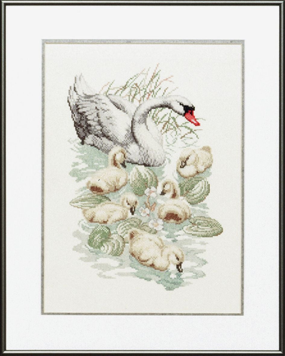 235321 - PAKO 40X50cm SWAN AND CYGNETS COUNTED CROSS STITCH KIT