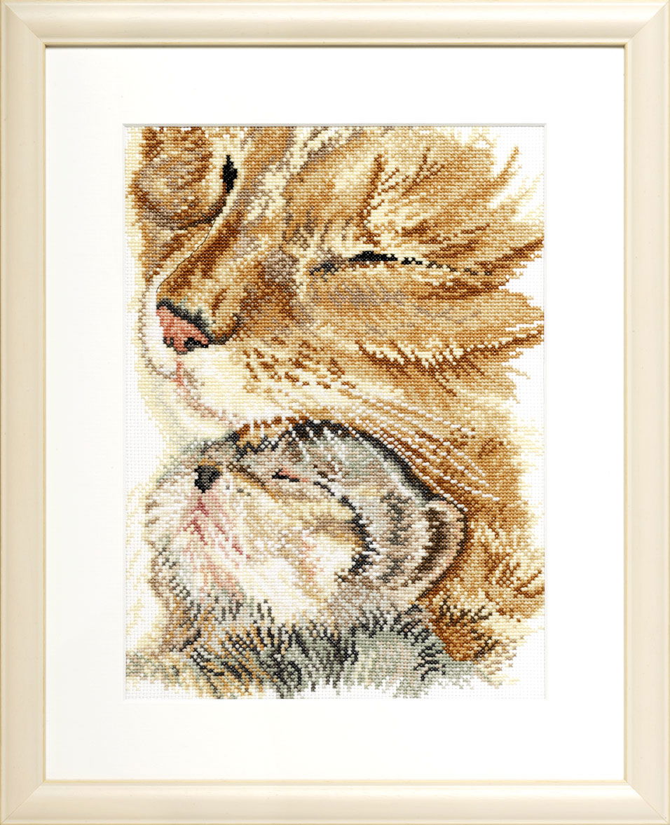 237092 - PAKO 34X42cm CAT LOVING KITTEN COUNTED CROSS STITCH KIT