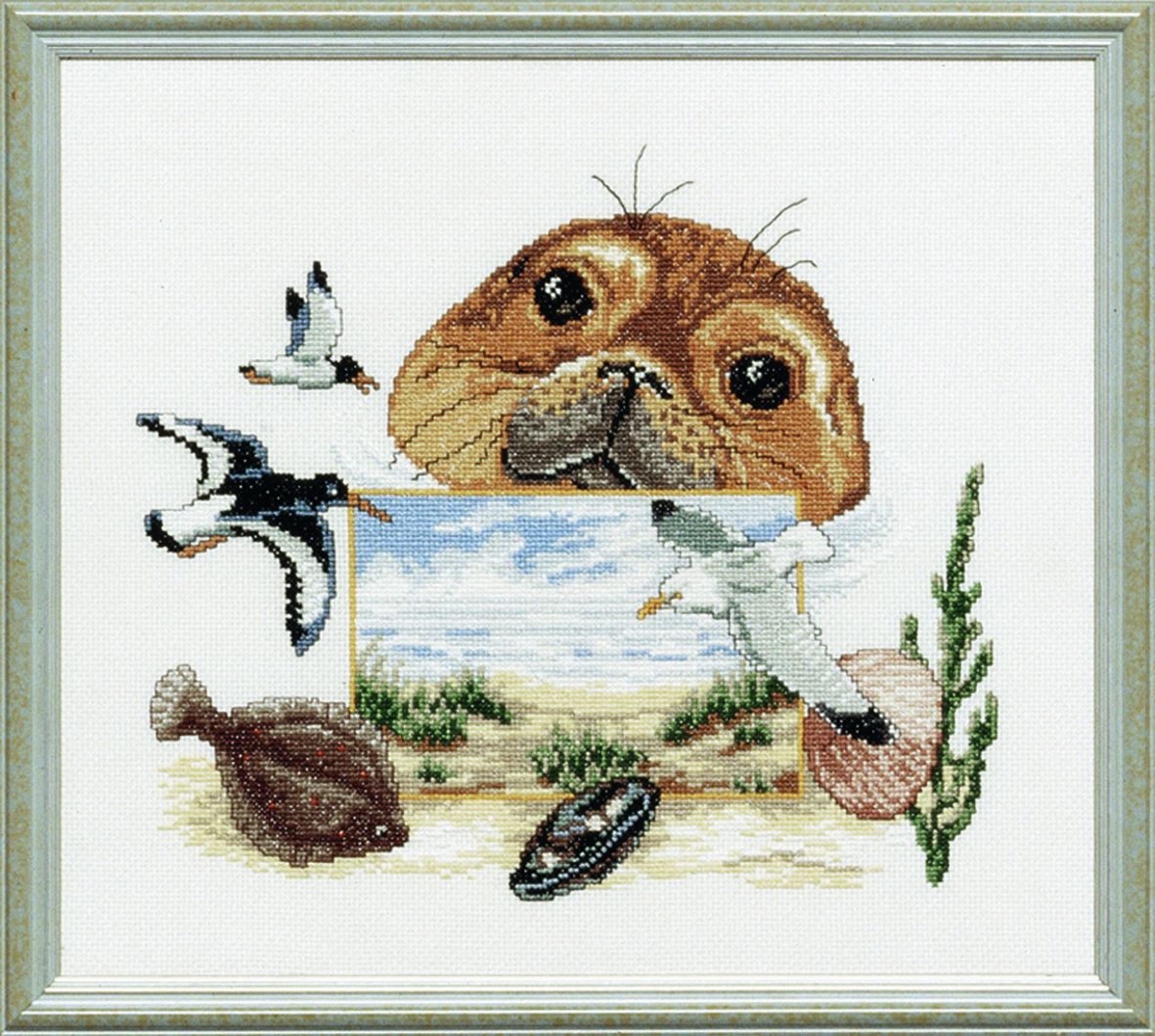 238562 - PAKO 39X35cm SEALIFE COUNTED CROSS STITCH KIT