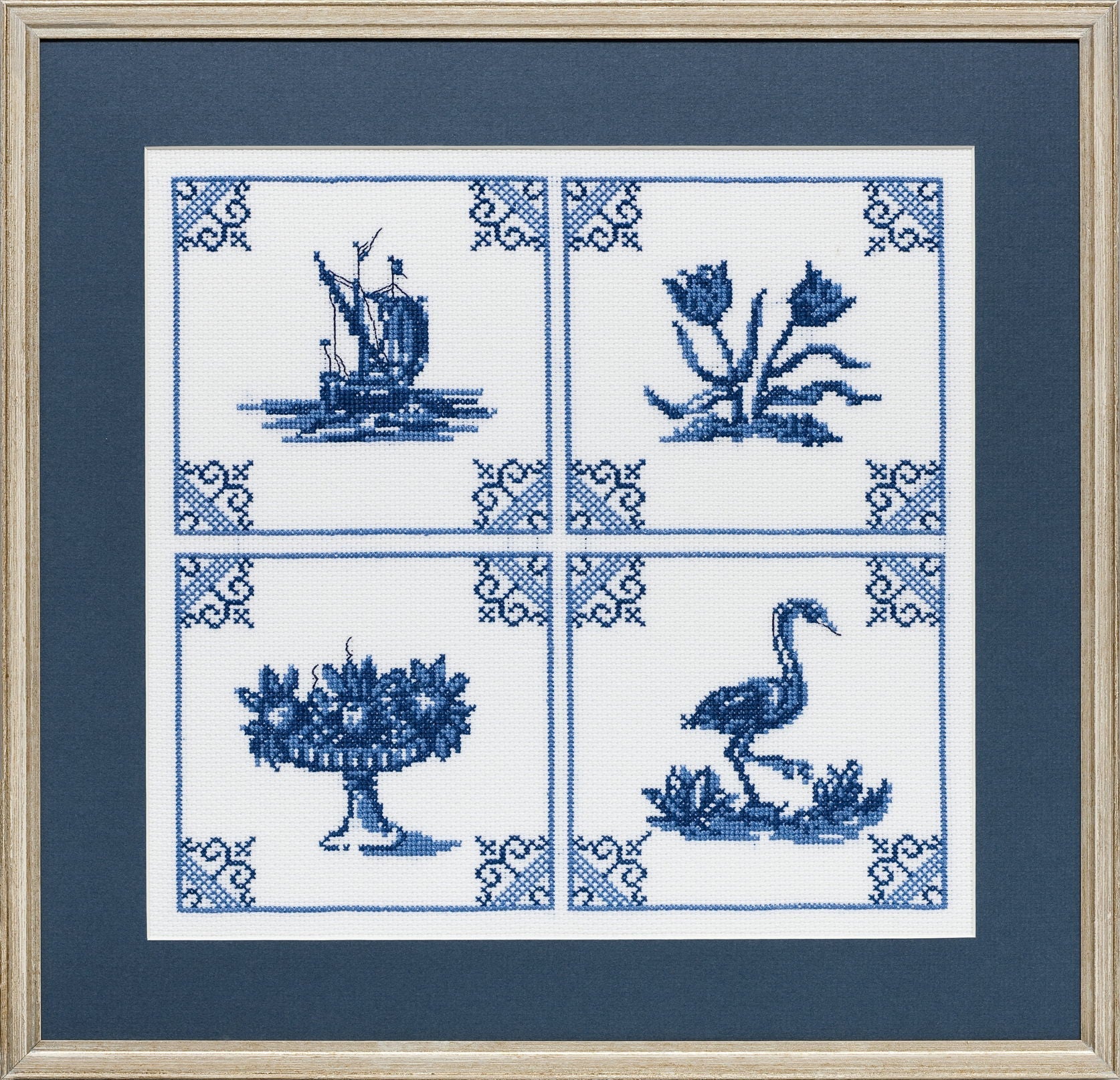 238612 - PAKO 42X41cm BLUE AND WHITE DESIGN COUNTED CROSS STITCH KIT