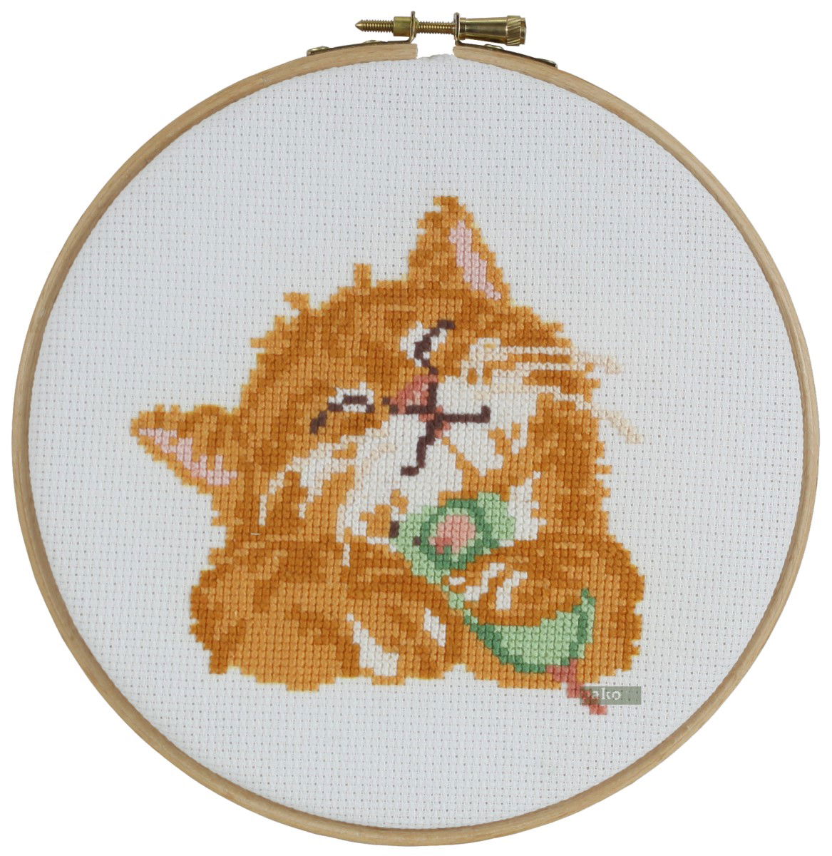 289011  COUNTED CROSS-STITCH 17cm Round CAT with a  MOUSE TOY