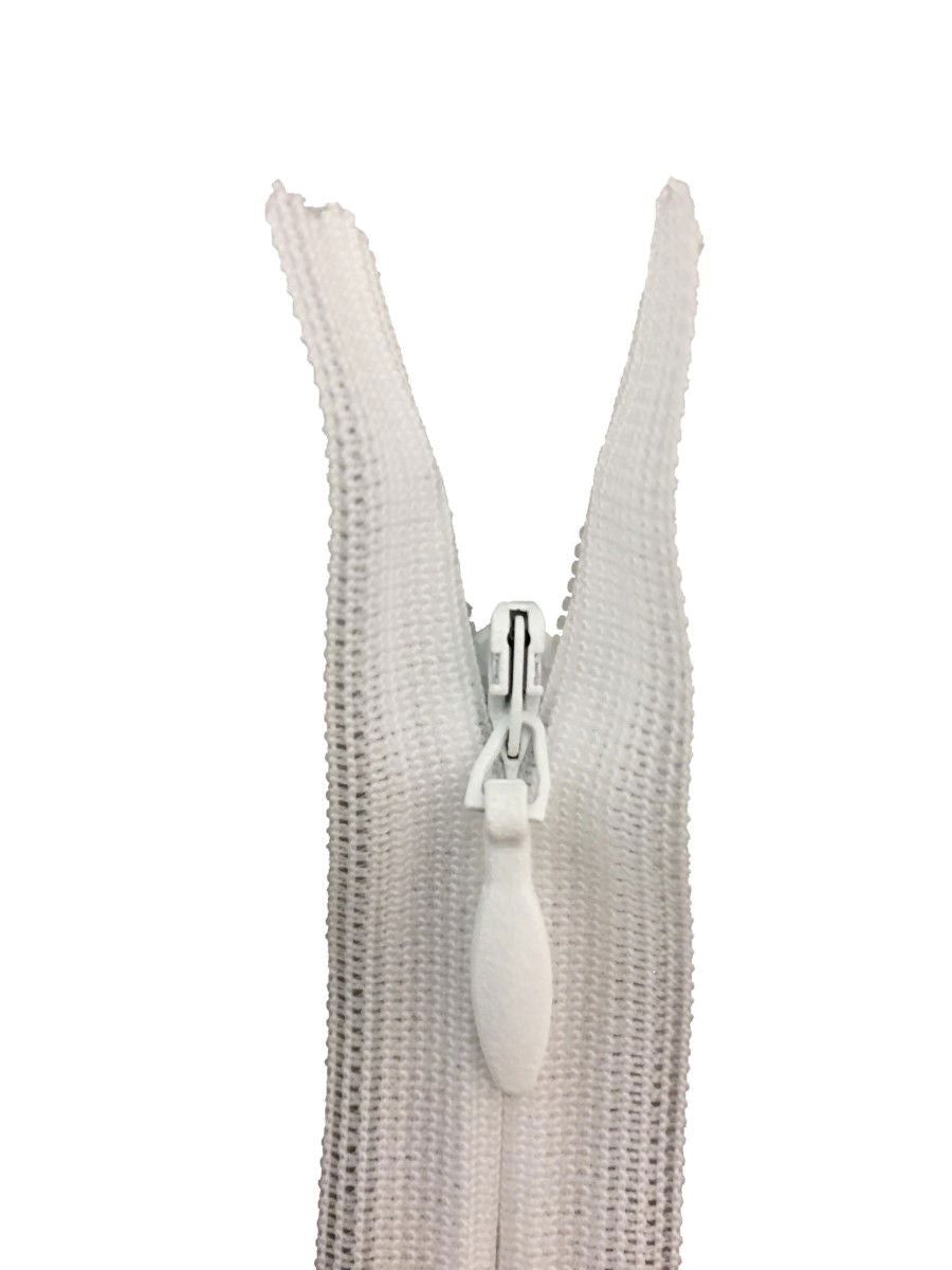 2CC-16-501 - YKK BEULON L/W CONCEAL ZIP 16 INCH 41 cm 501 WHITE