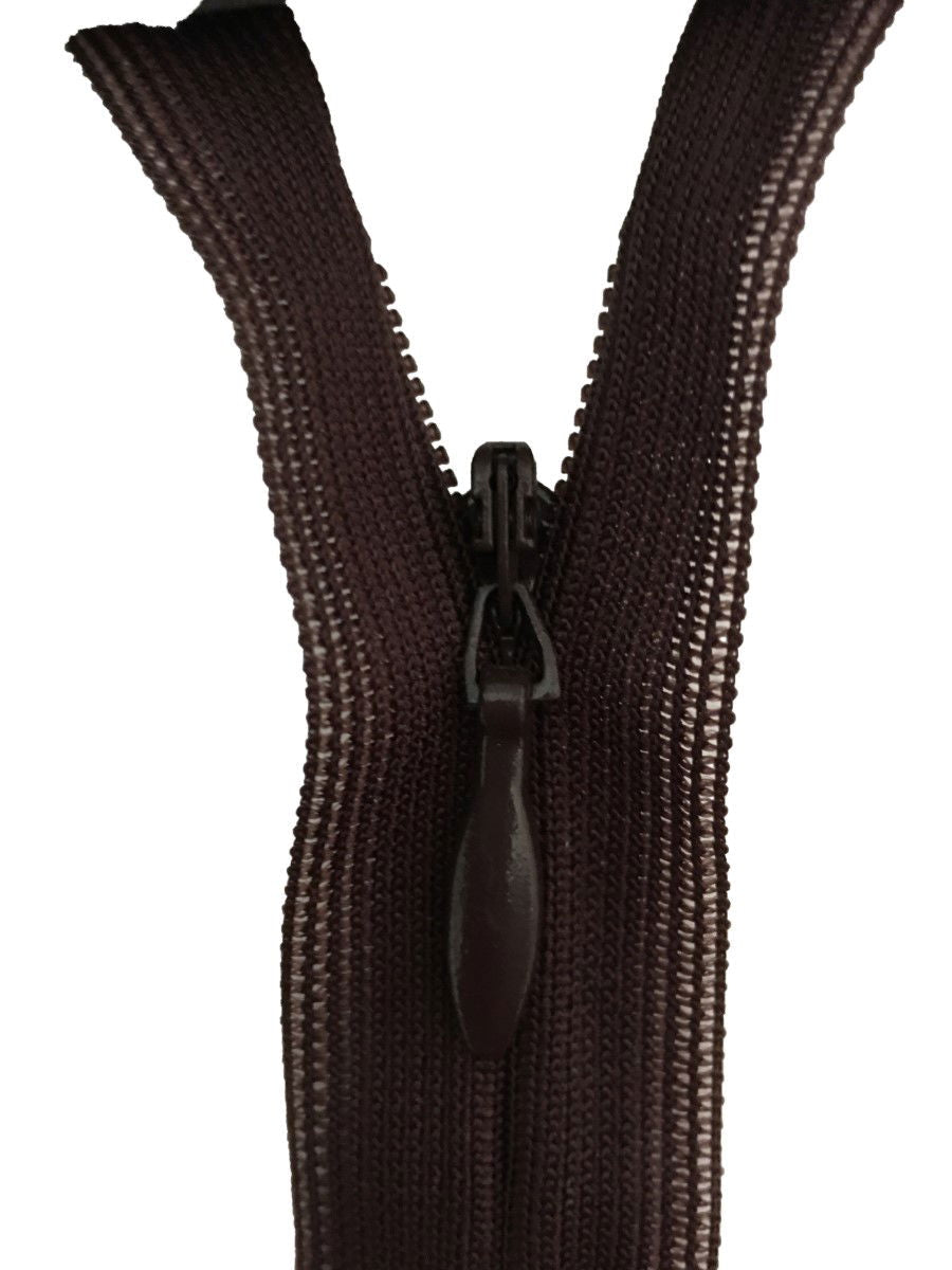 2CC-22-570 - YKK BEULON L/W CONCEAL ZIP 22 inch 56 cm 570 MID BROWN