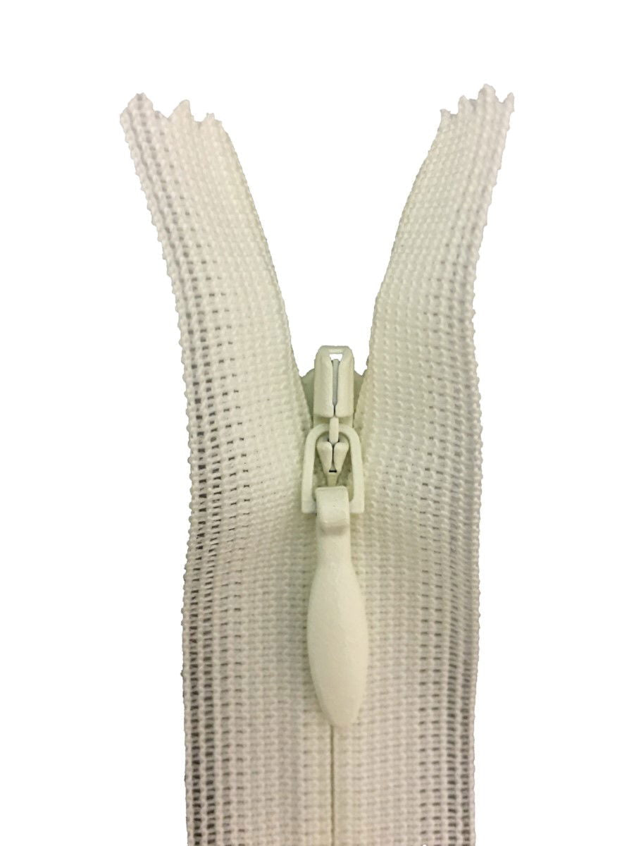 2CC-8-502 - YKK BEULON L/W CONCEAL ZIP 8 inch 20 cm 502 CANDLE LIGHT