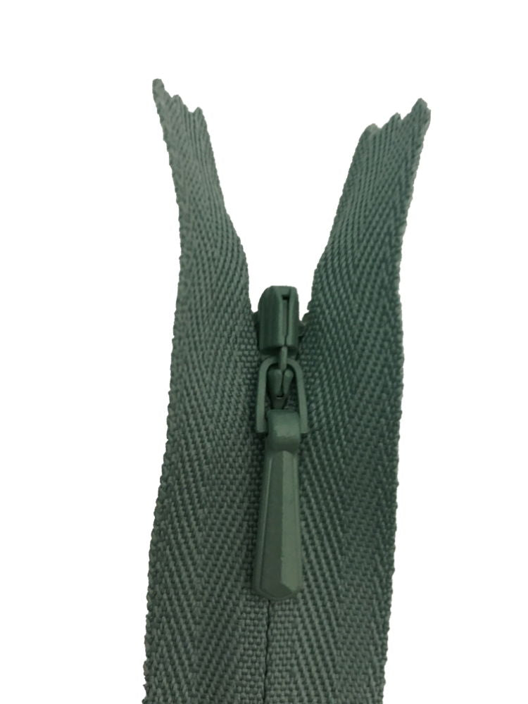 3CC-16-004 - YKK CONCEALED ZIP 16 inch 41 cm  004 SAGE