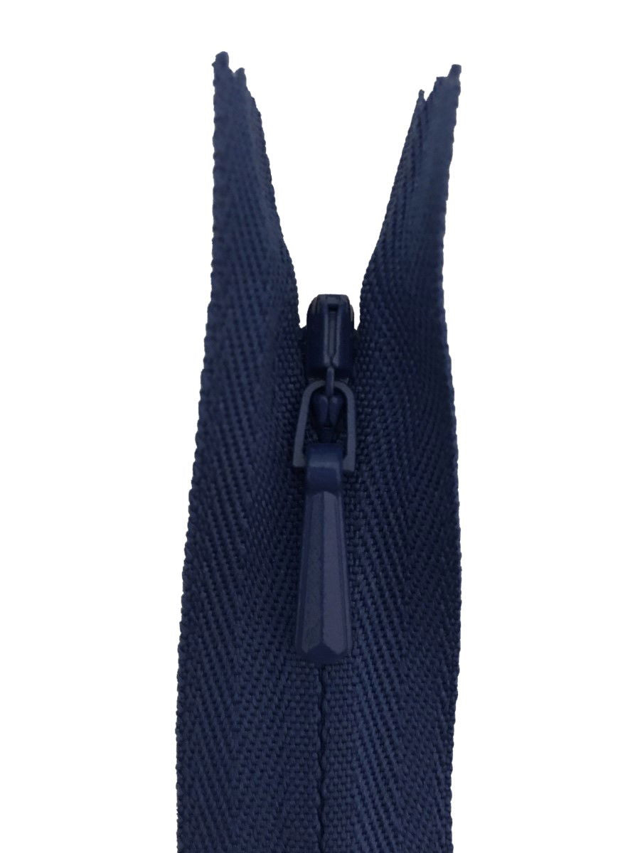 3CC-16-557 - YKK CONCEALED ZIP 16 inch 41 cm 557 LT DENIM