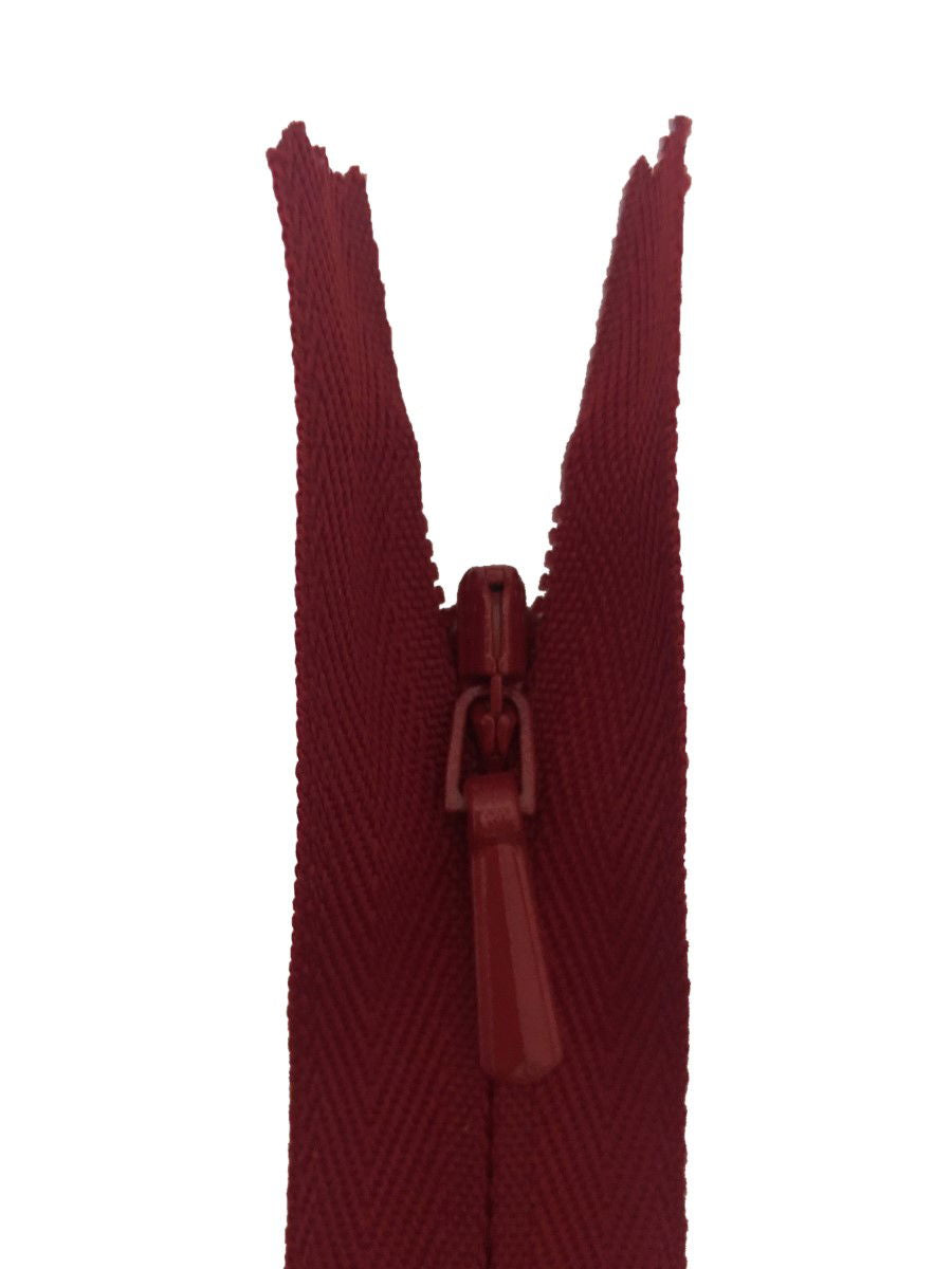 3CC-8-519 - YKK CONCEALED ZIP 8 inch  20 cm 519 RED