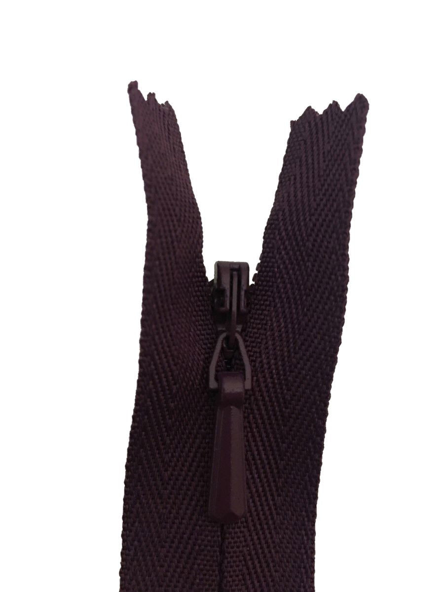 3CC-8-863 - YKK CONCEALED ZIP 8 inch 20 cm 863 PLUM