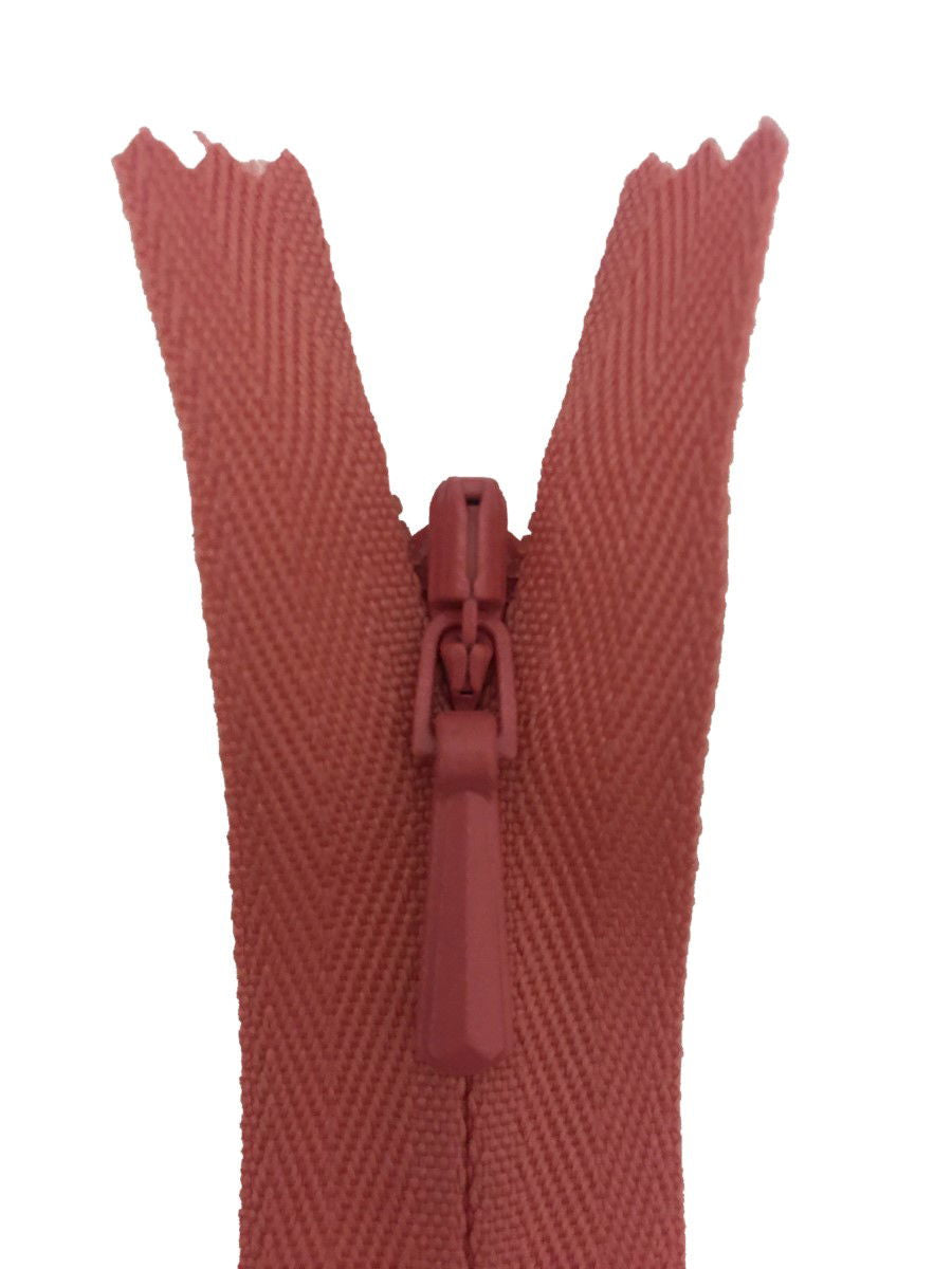 3CC-9-338 - YKK CONCEALED ZIP 9 inch  23 cm 338 PINK