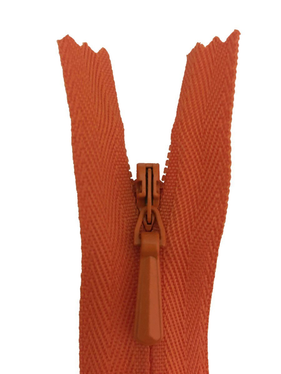 3CC-9-523 - YKK CONCEALED ZIP 9 inch  23 cm 523 TORRID ORANGE