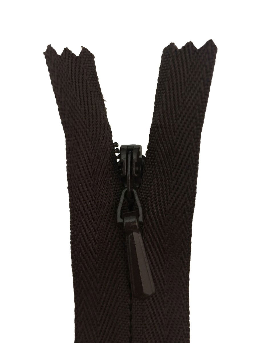 3CC-9-570 - YKK CONCEALED ZIP 9 inch  23 cm 570 MID BROWN