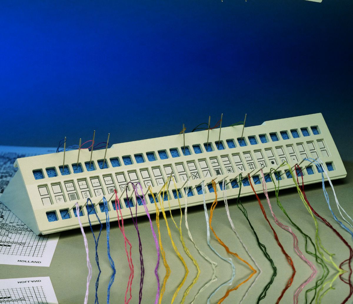 700050M - PAKO NEEDLE ORGANIZER (MAIL ORDER)