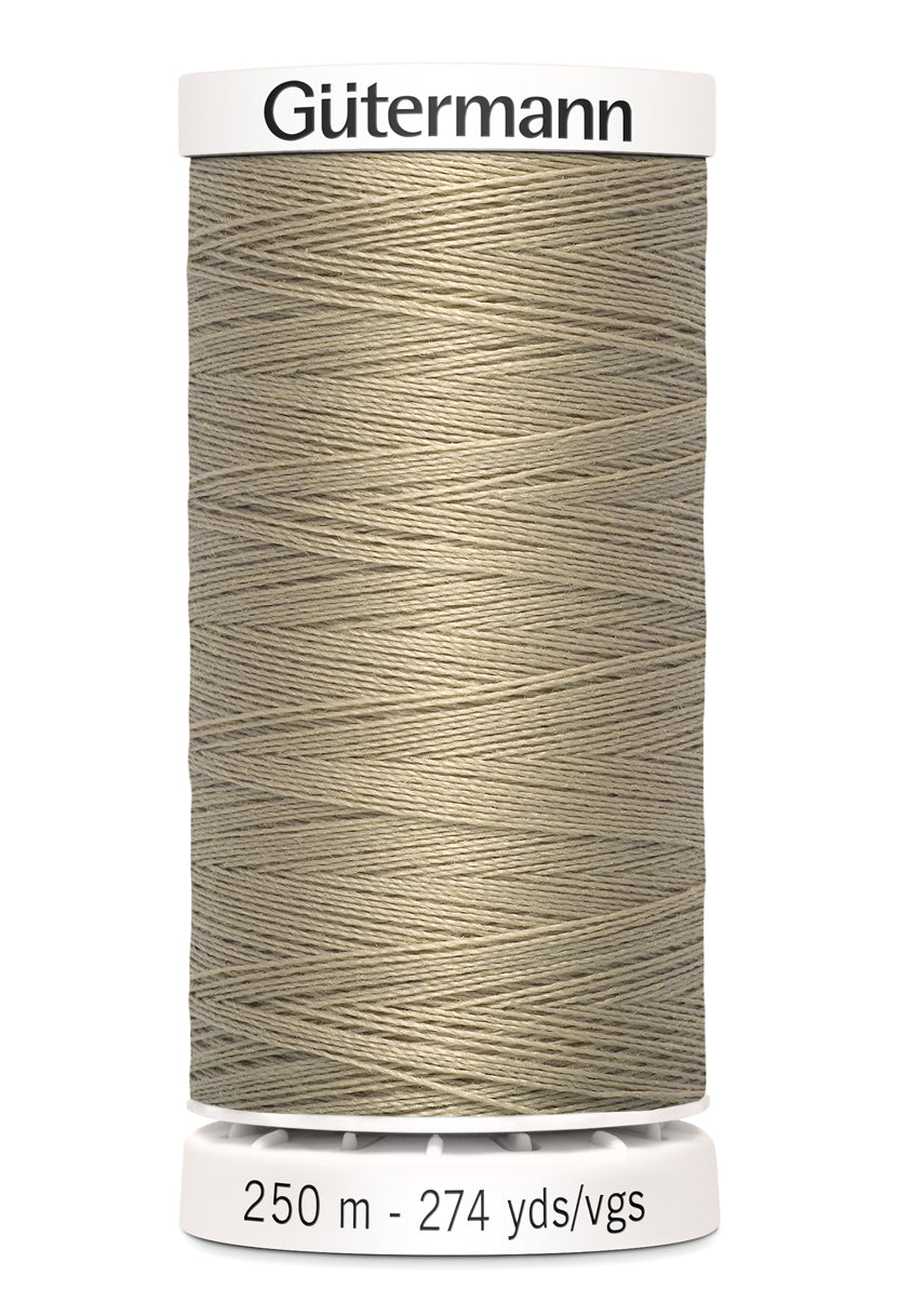 717878-215 - GUTERMANN SEW ALL THREAD 250m 215 NEIGE