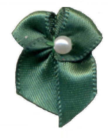 BOWP587 - SCATTER BOW WITH PEARL 587 FOREST GREEN