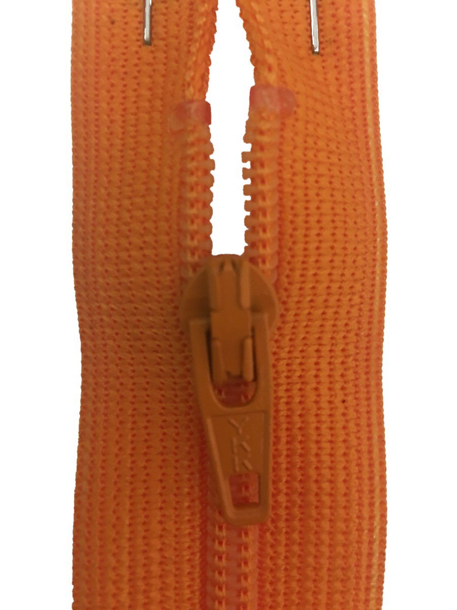 CF036-10-006 - YKK L/W OPEN END ZIP 10 inch 25 cm 006 TANGERINE