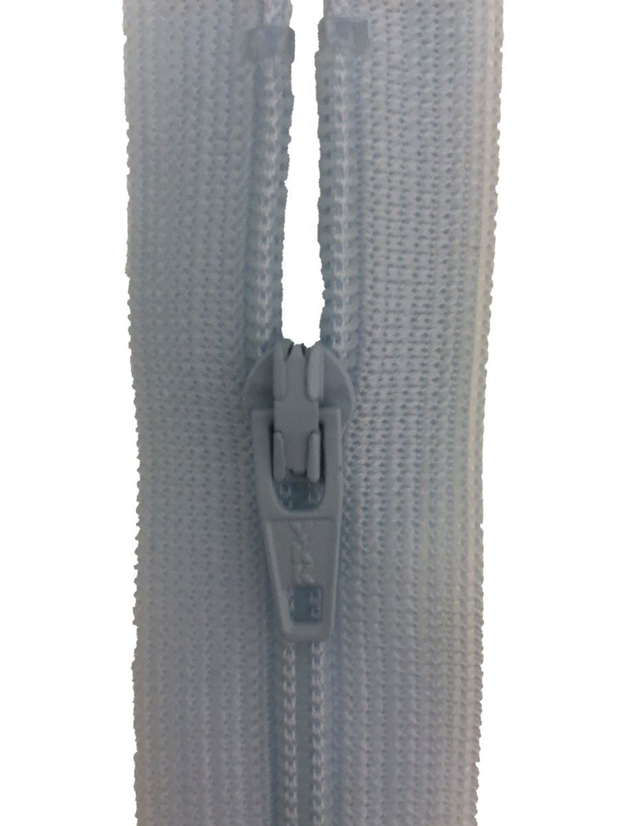 CF036-10-542 - YKK L/W OPEN END ZIP 10 inch 25 cm 542 BABY BLUE