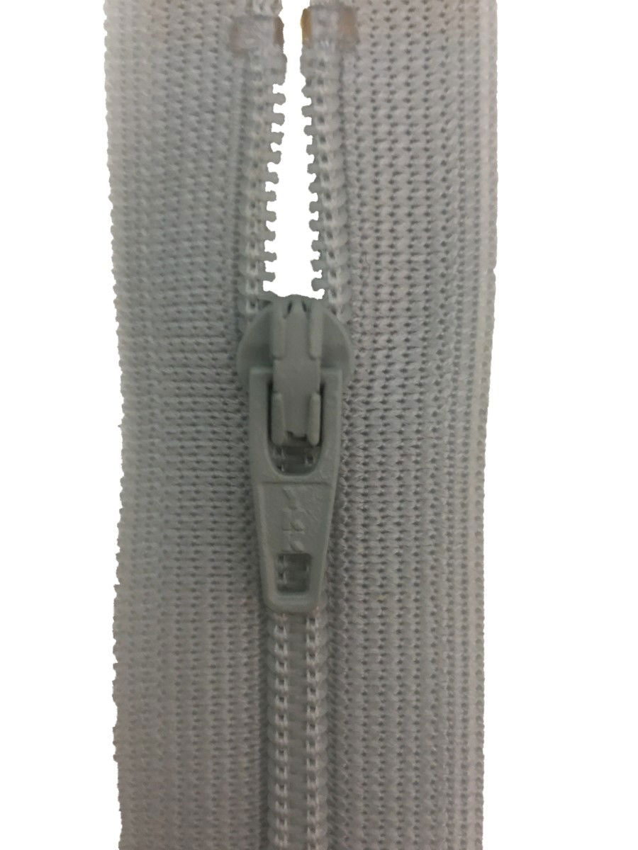 CF036-10-574 - YKK L/W OPEN END ZIP 10 inch 25 cm 574 SHELL GREY