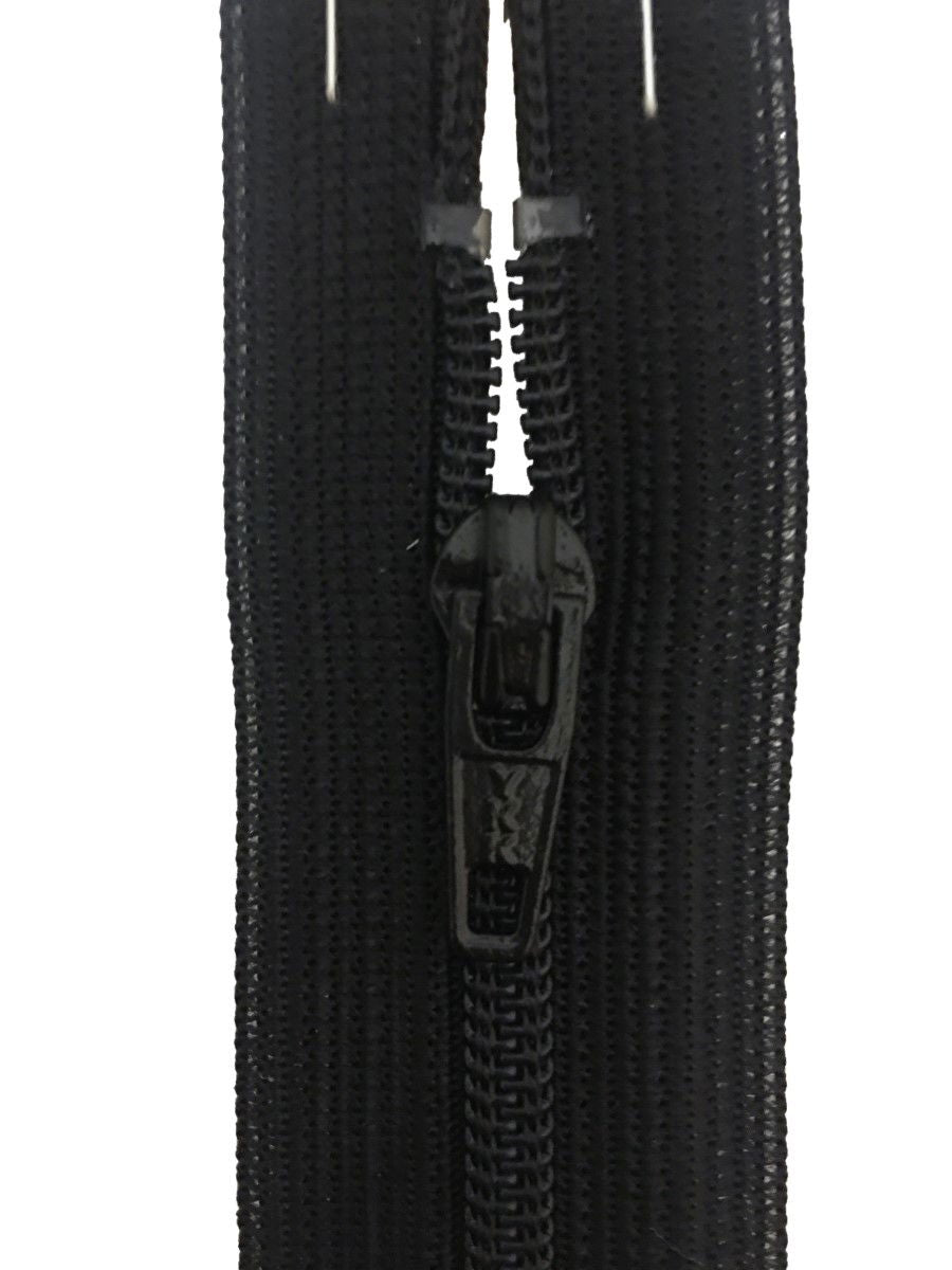 CF036-12-580 - YKK L/W OPEN END ZIP 12 inch 30 cm 580 BLACK