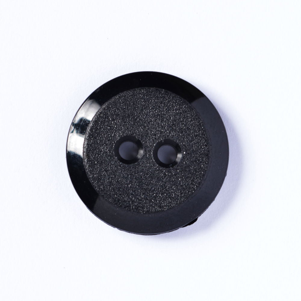 CN202-30-10 - BUTTON 2 HOLE MATT TOP SIZE 30 COL 10 BLACK