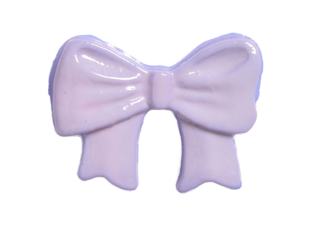 CN27-15 - BUTTONS- BOW COL 15 LILAC 28L