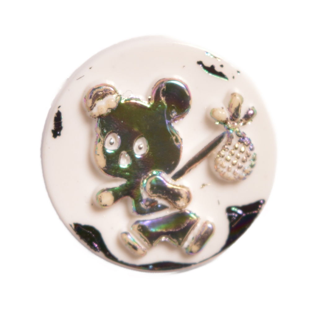 CN29-M - BUTTONS- PANDA & BAG COL  M WHITE 22L