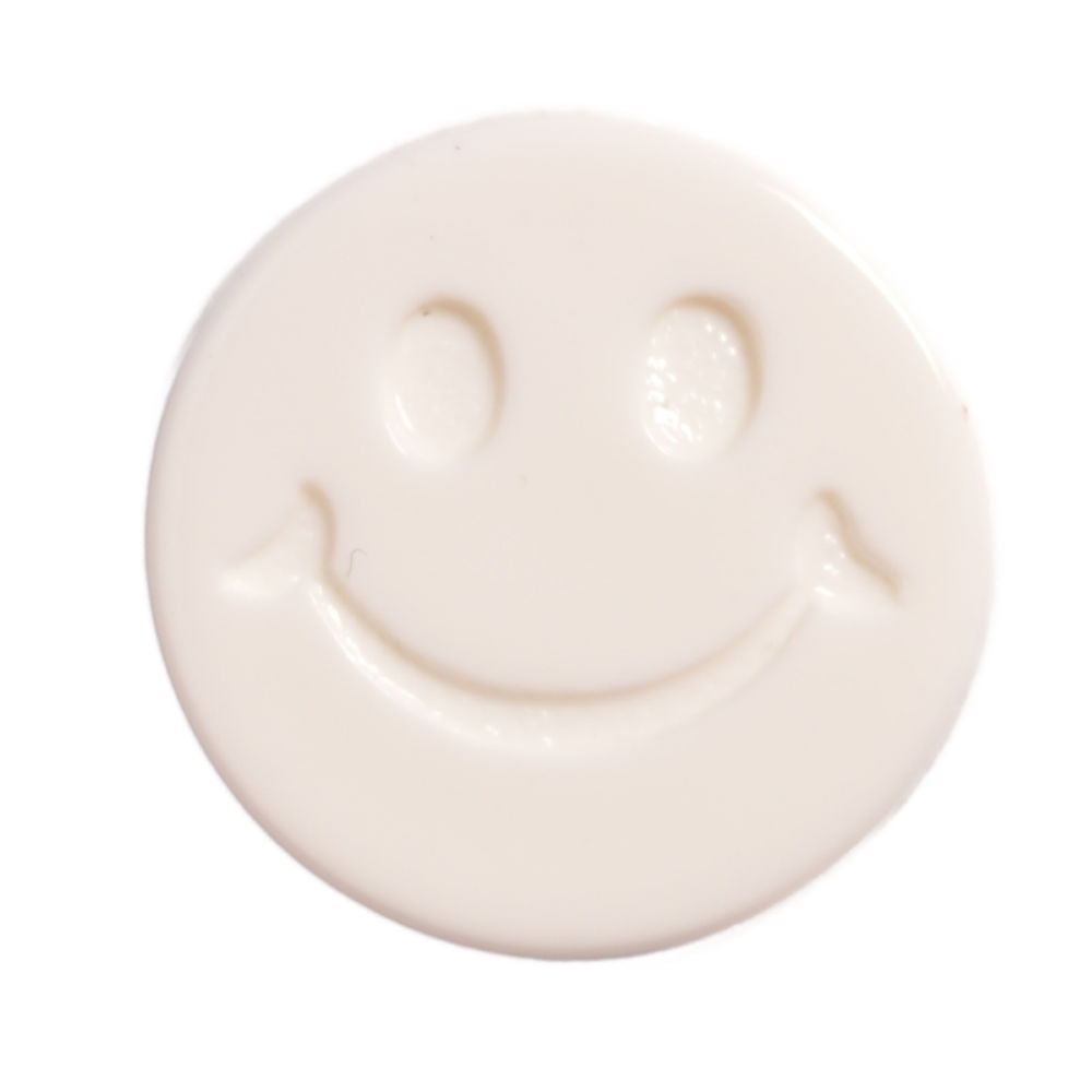 CN32-24L-1 - BUTTONS-SMILEY FACE COL 1 WHITE 24L