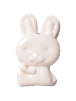 CN34-1 - BUTTONS- BUNNY BIG EARS COL 1 WHITE 28L