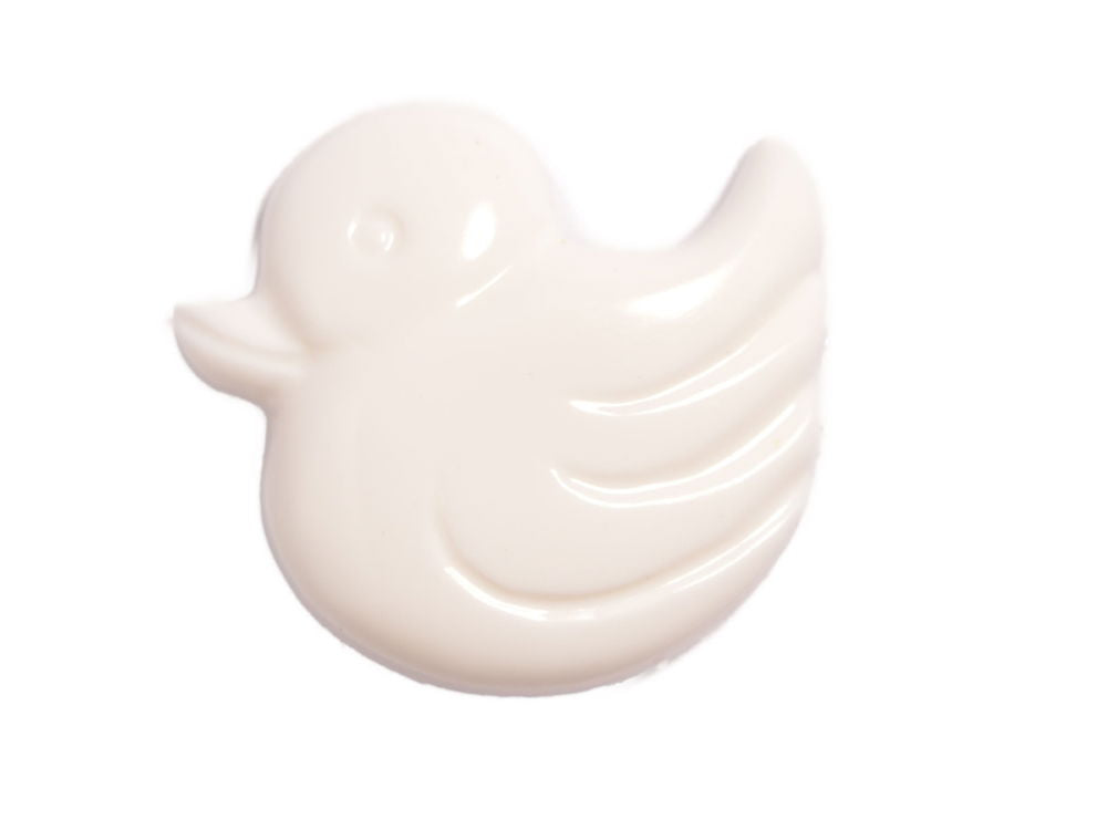 CN50-1 - BUTTONS- LITTLE DUCK  COL 1 WHITE 22L