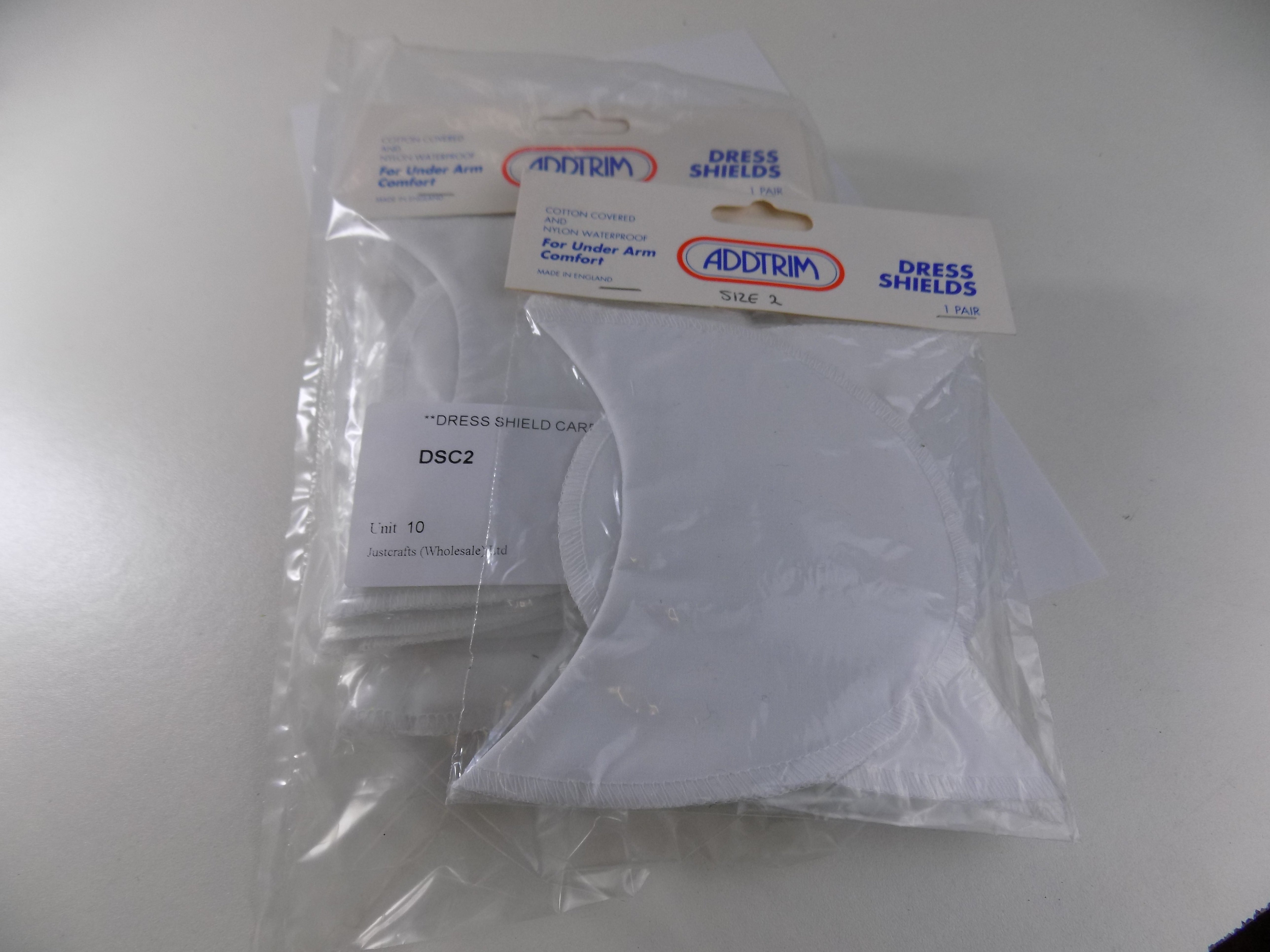 DSC2  **DRESS SHIELD CARDED SIZE 2