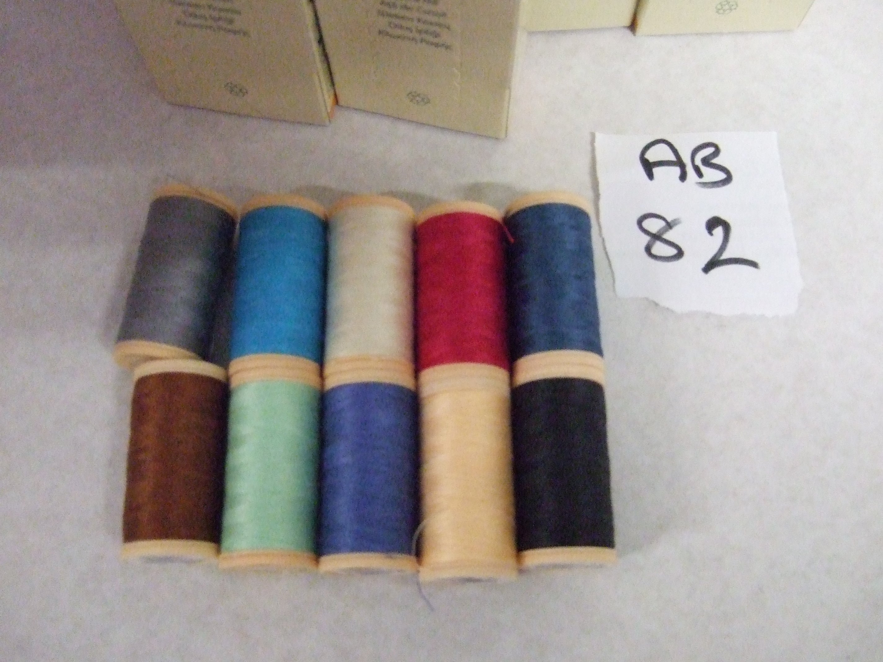 AB82  ASSORTMENT OF COATS COTTONS (4661050) 5x100M X 10 boxes