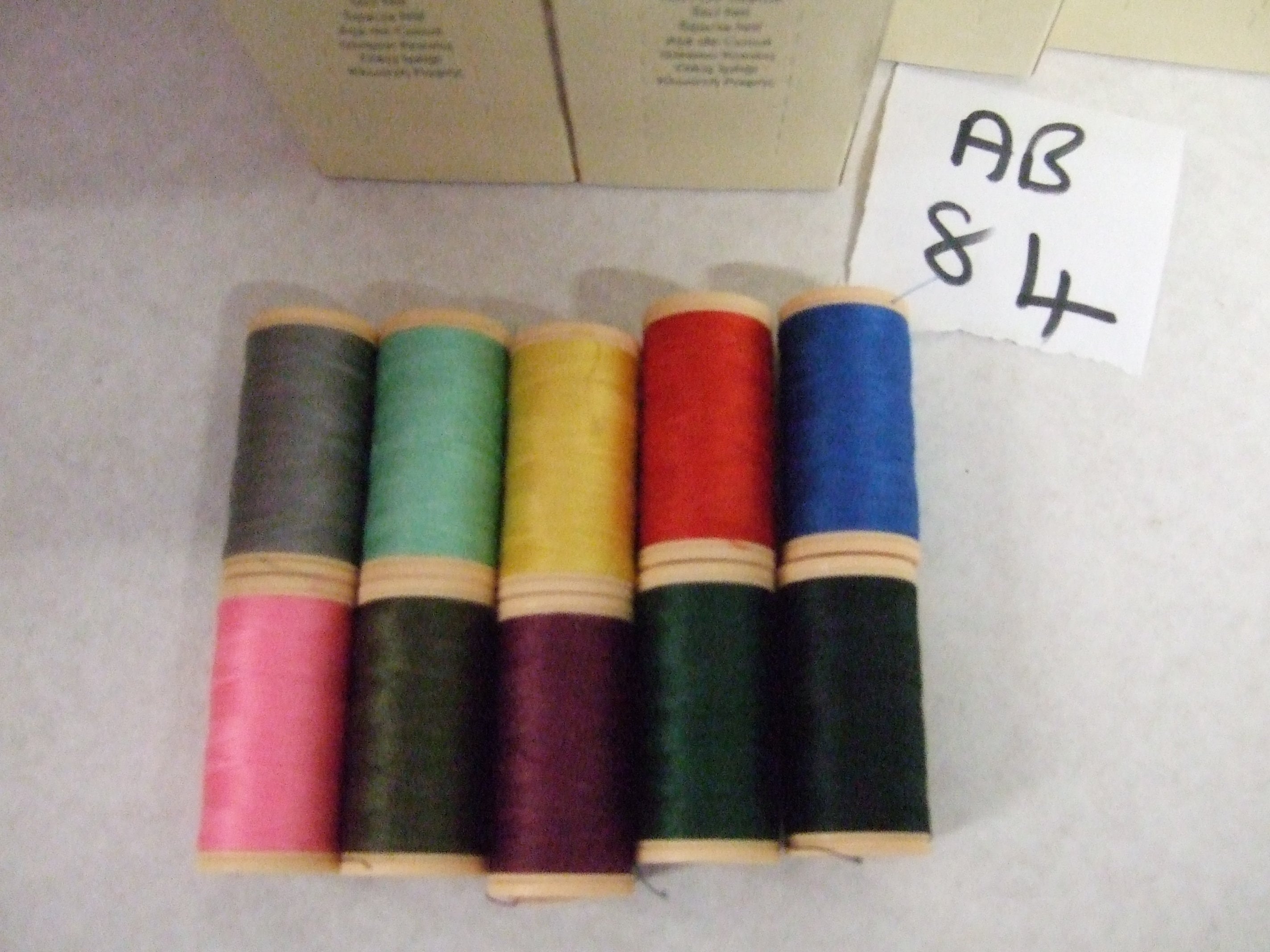 AB84  ASSORTMENT OF COATS COTTONS (4661050) 5x100M X 10 boxes