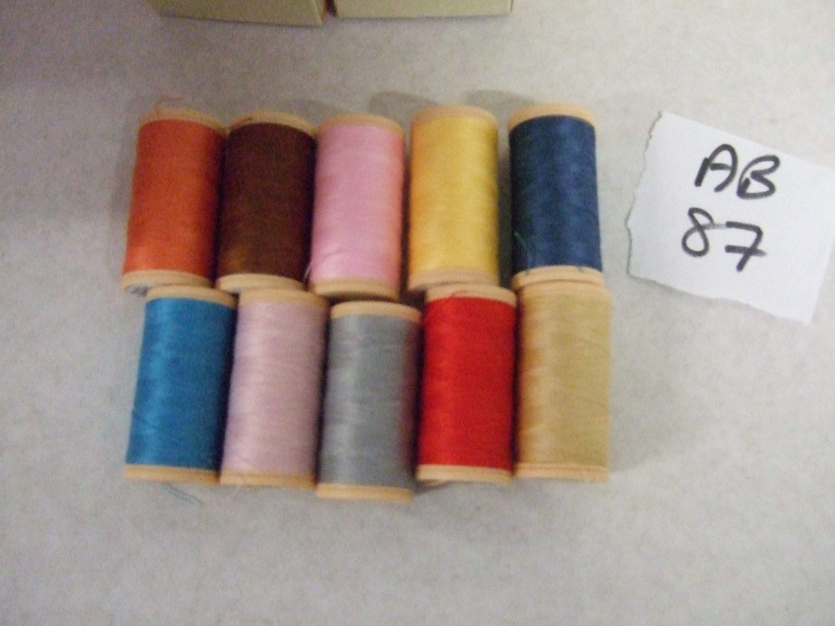AB87  ASSORTMENT OF COATS COTTONS (4661050) 5x100M X 10 boxes