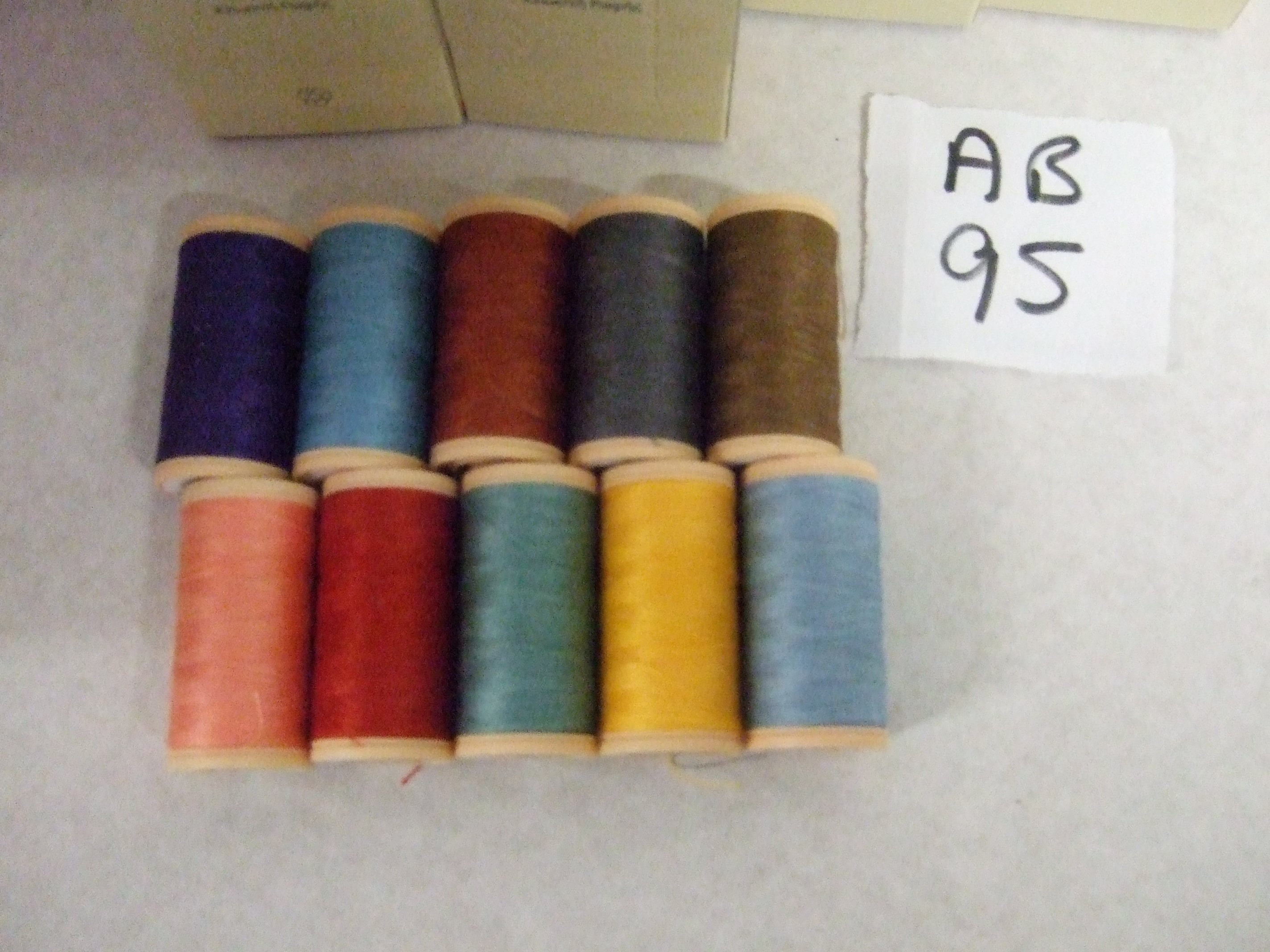 AB95  ASSORTMENT OF COATS COTTONS (4661050) 5x100M X 10 boxes