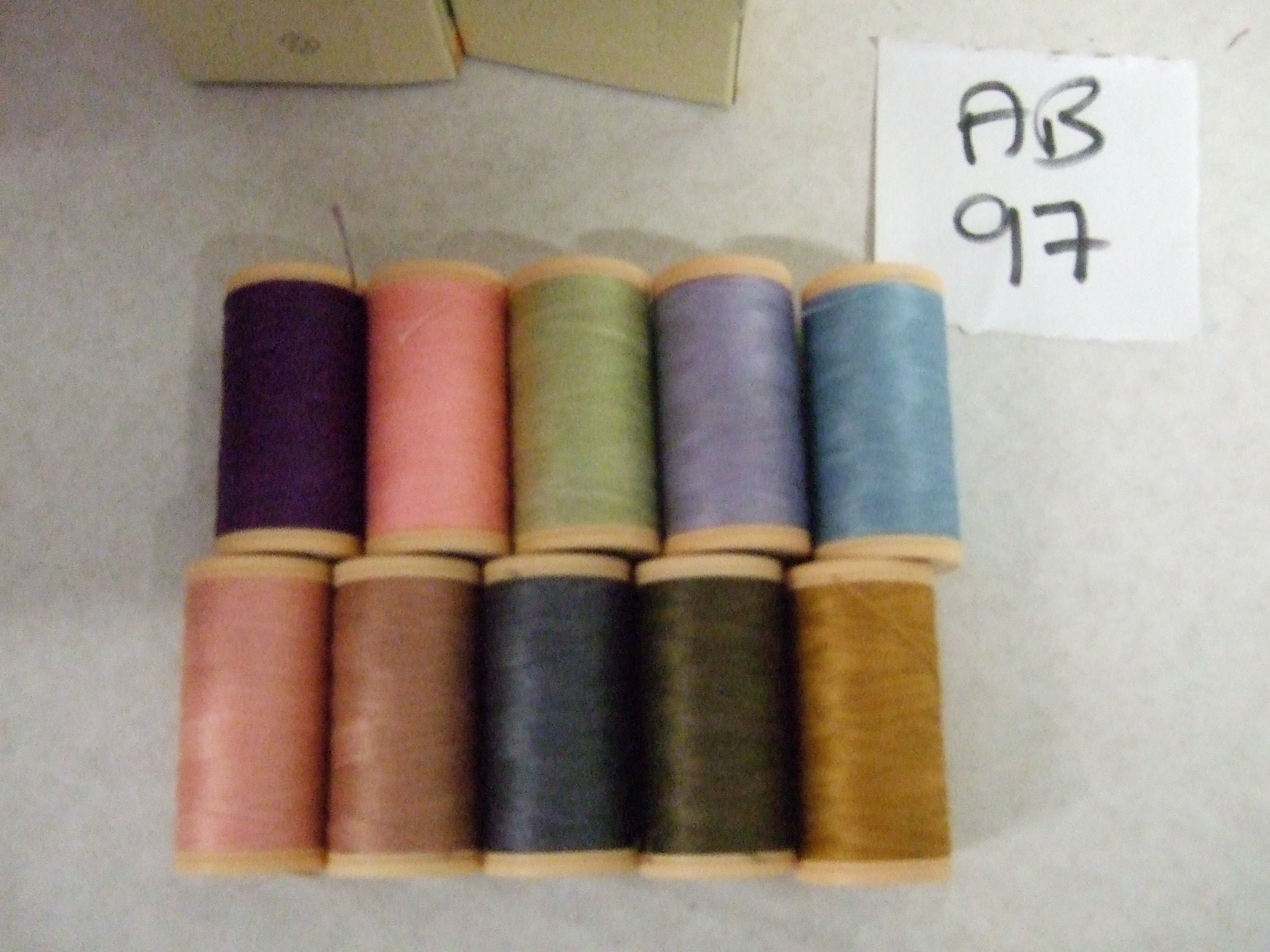 AB97  ASSORTMENT OF COATS COTTONS (4661050) 5x100M X 10 boxes