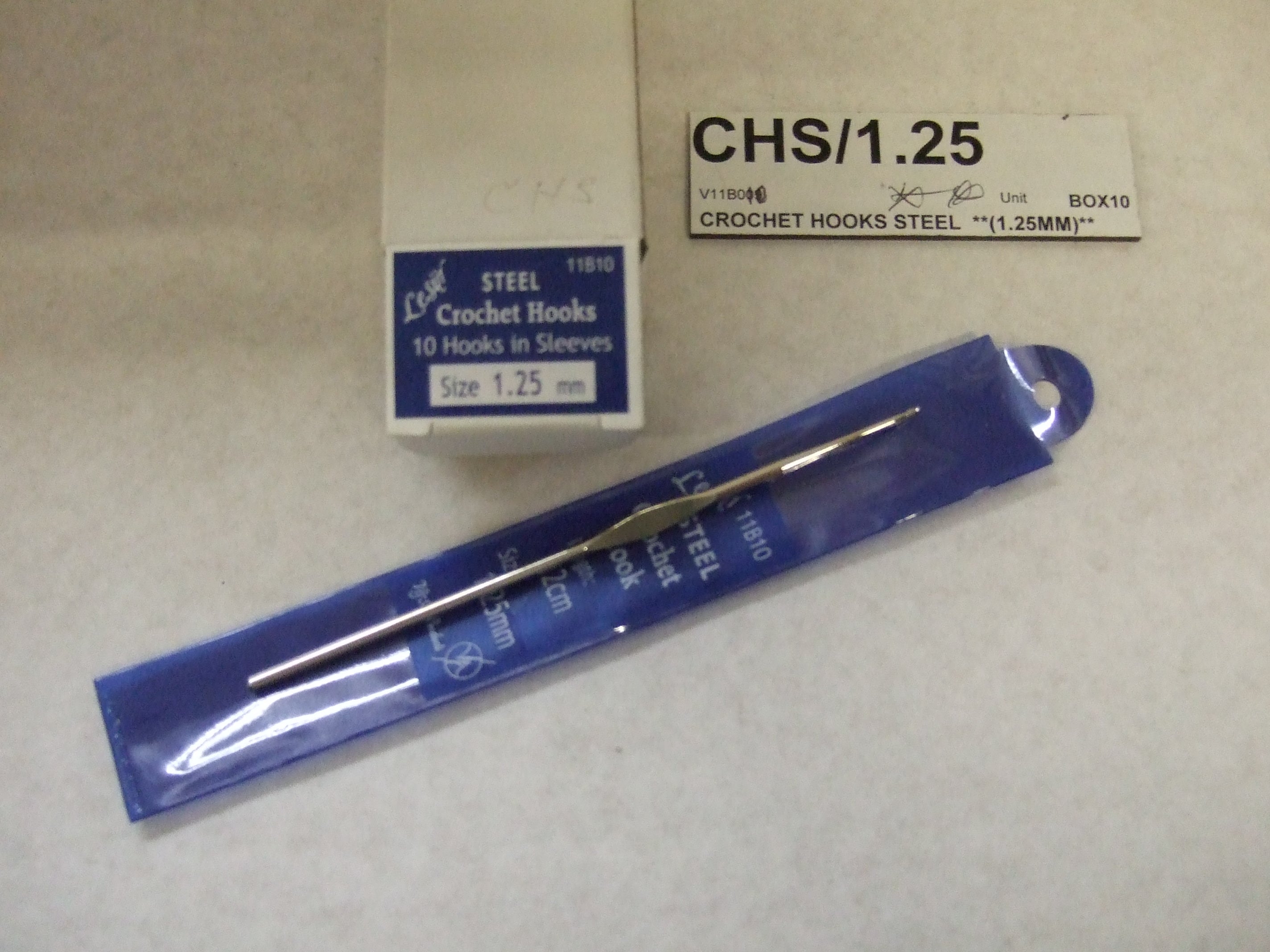 CHS-1.25  **STEEL CROCHET HOOK 15CM X 1.25MM