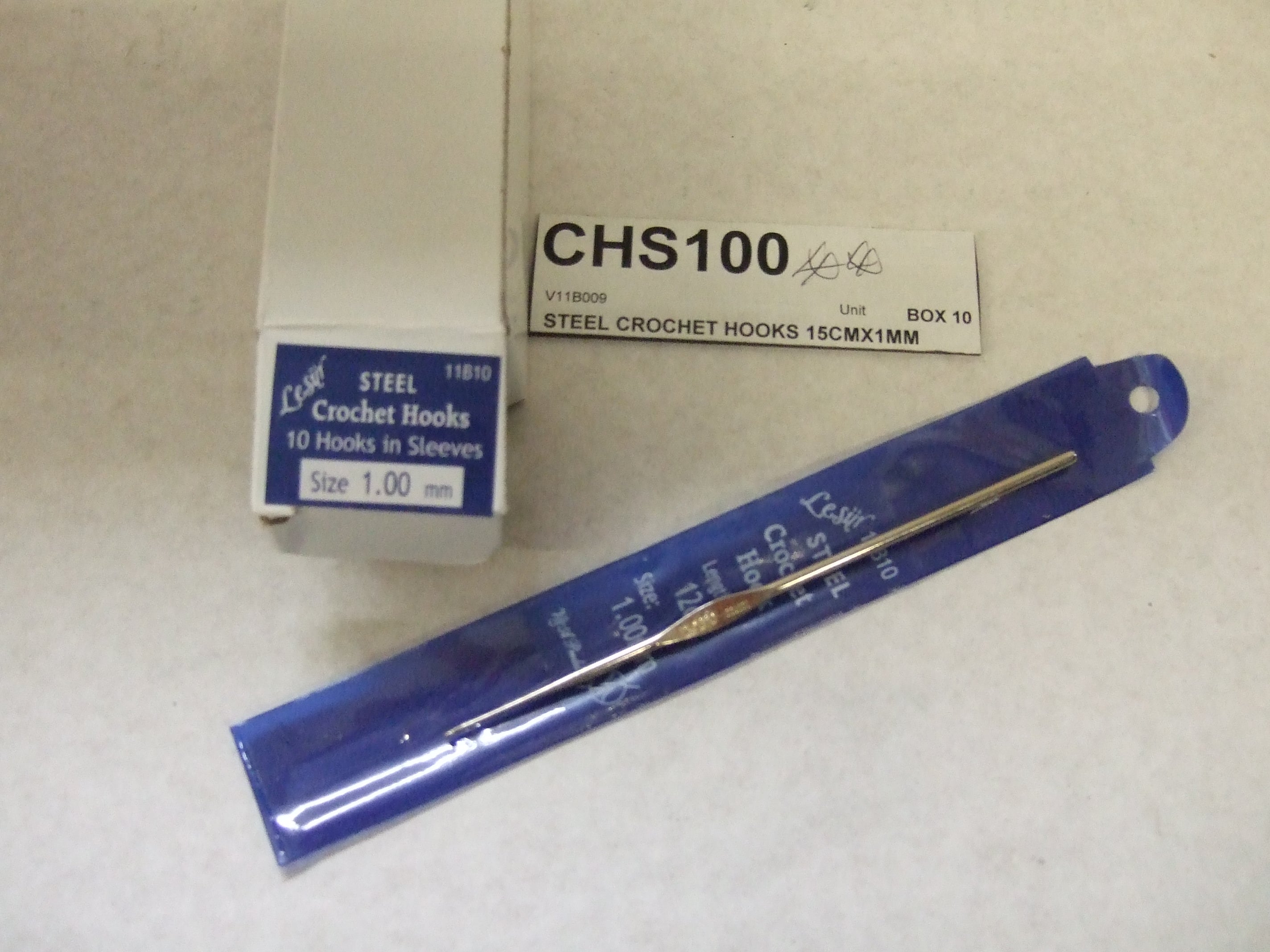 CHS100  **STEEL CROCHET HOOK 15CM X 1.00MM