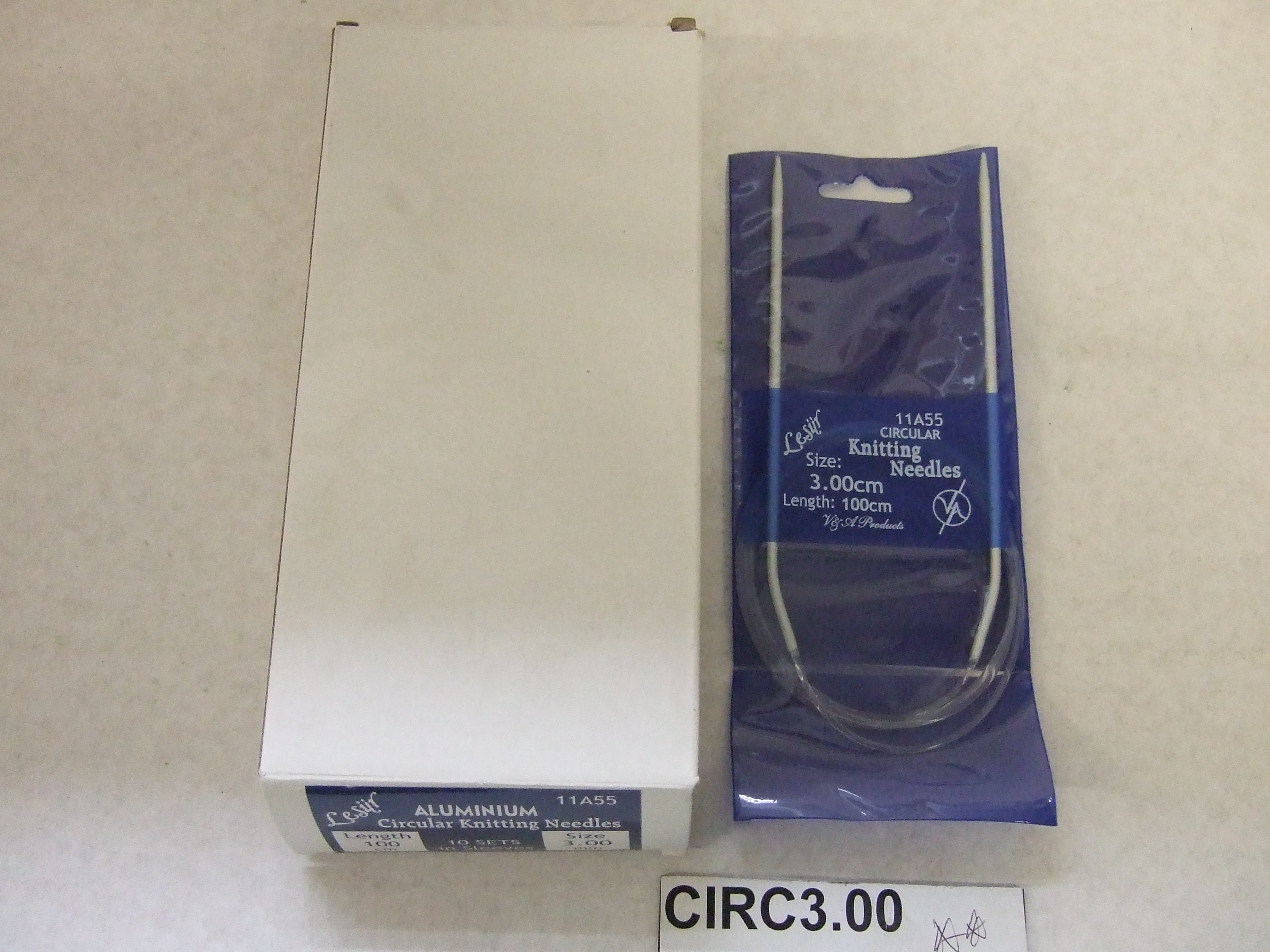 CIRC3.00 **CIRC NEEDLE ALUM/PLASTIC 100CM X 3MM