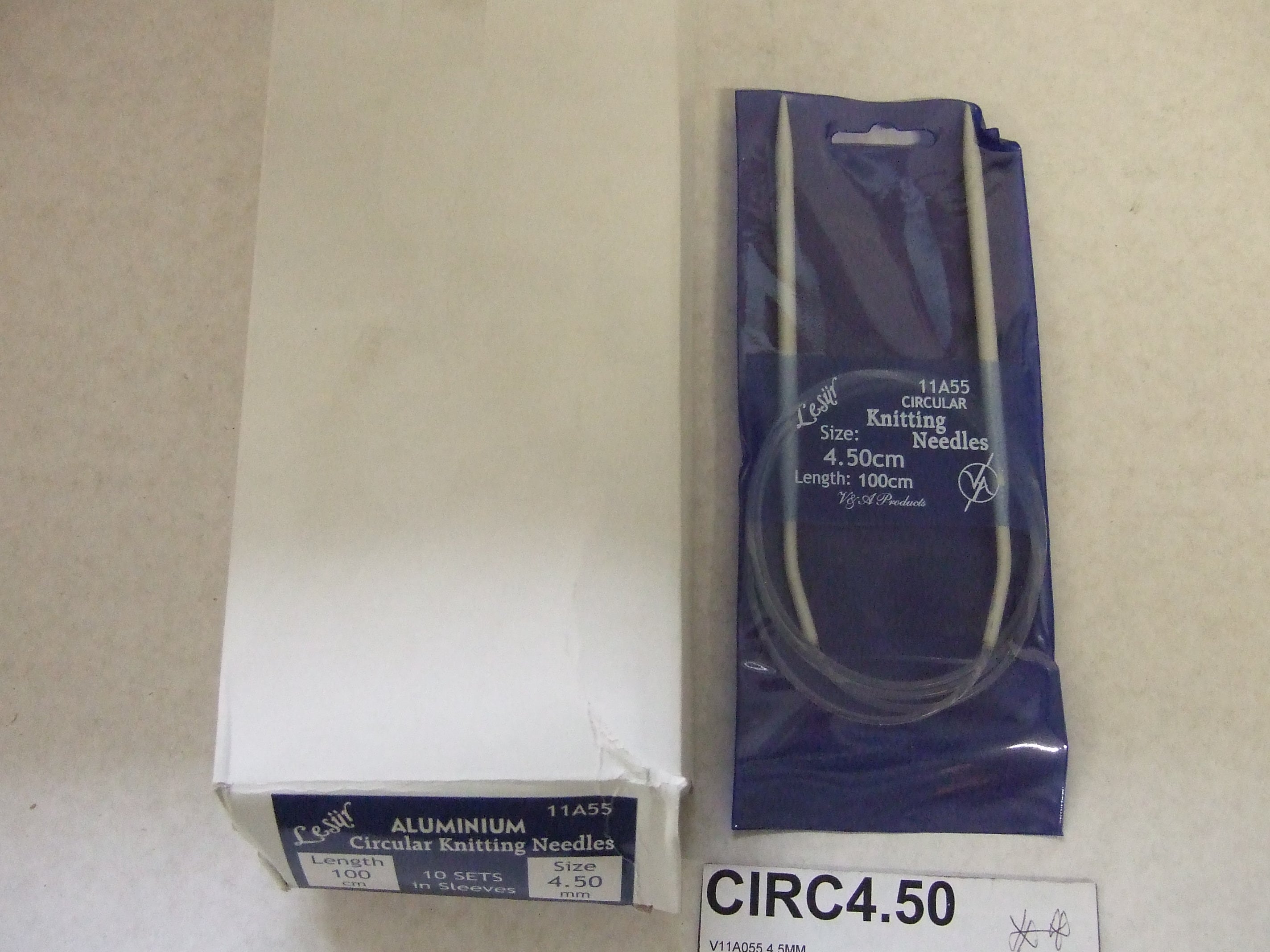 CIRC4.50 **CIRC NEEDLE ALUM/PLASTIC 100CM X 4.5MM