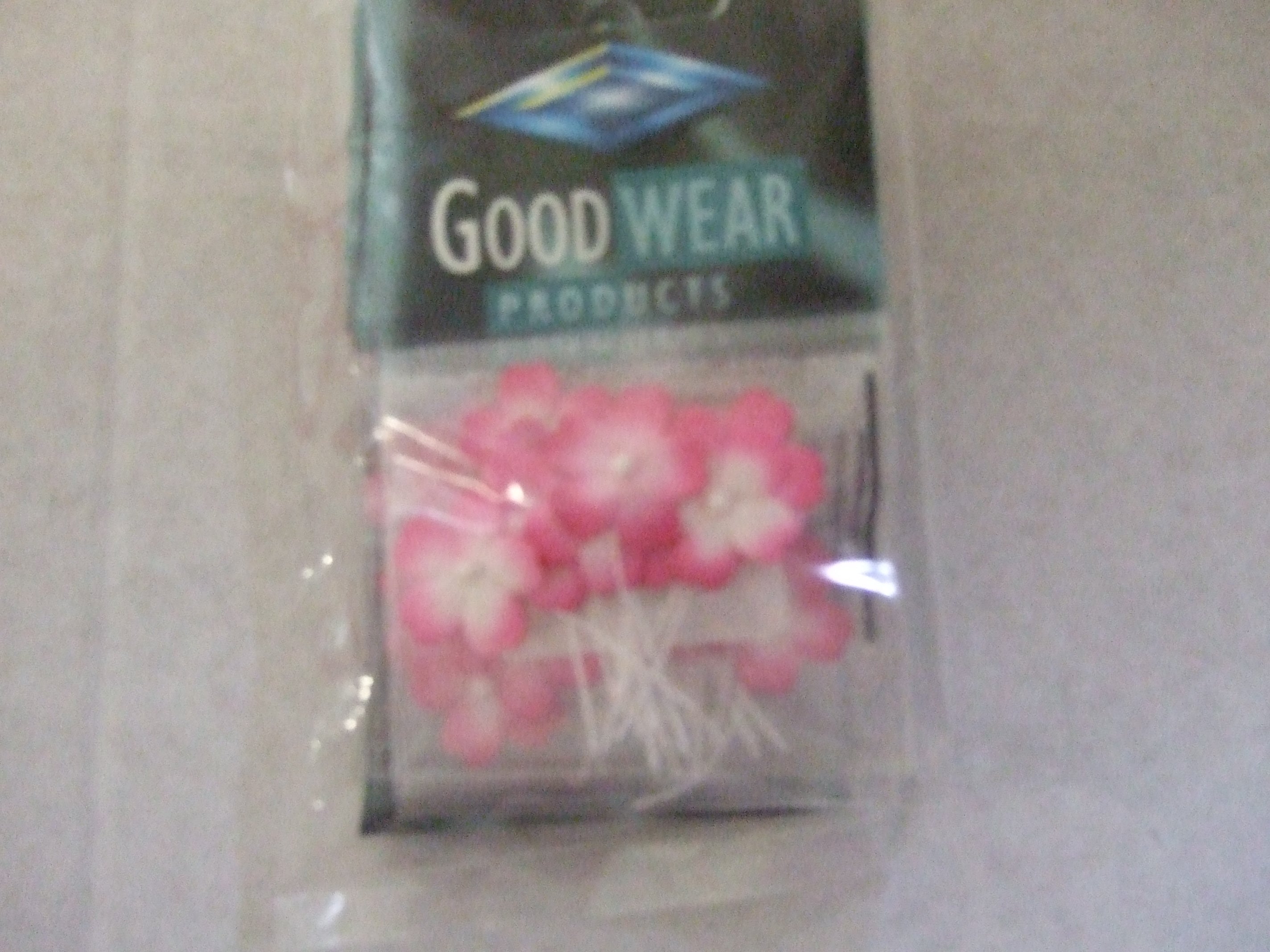 B6047-07 **LARGE CERISE/WHITE PAPER FLOWERS