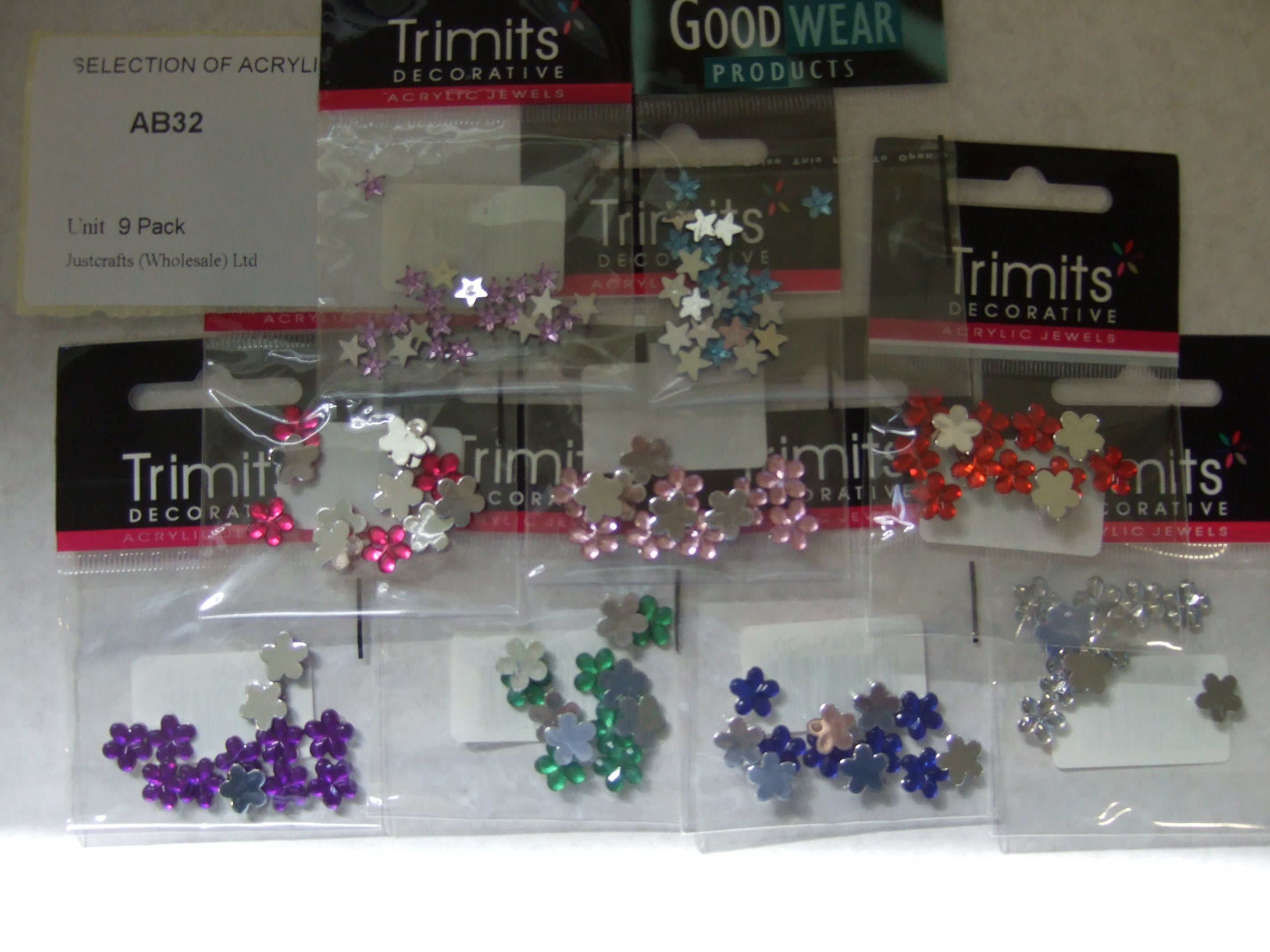 AB32  SELECTION OF ACRYLIC STONES X 9 PACKS