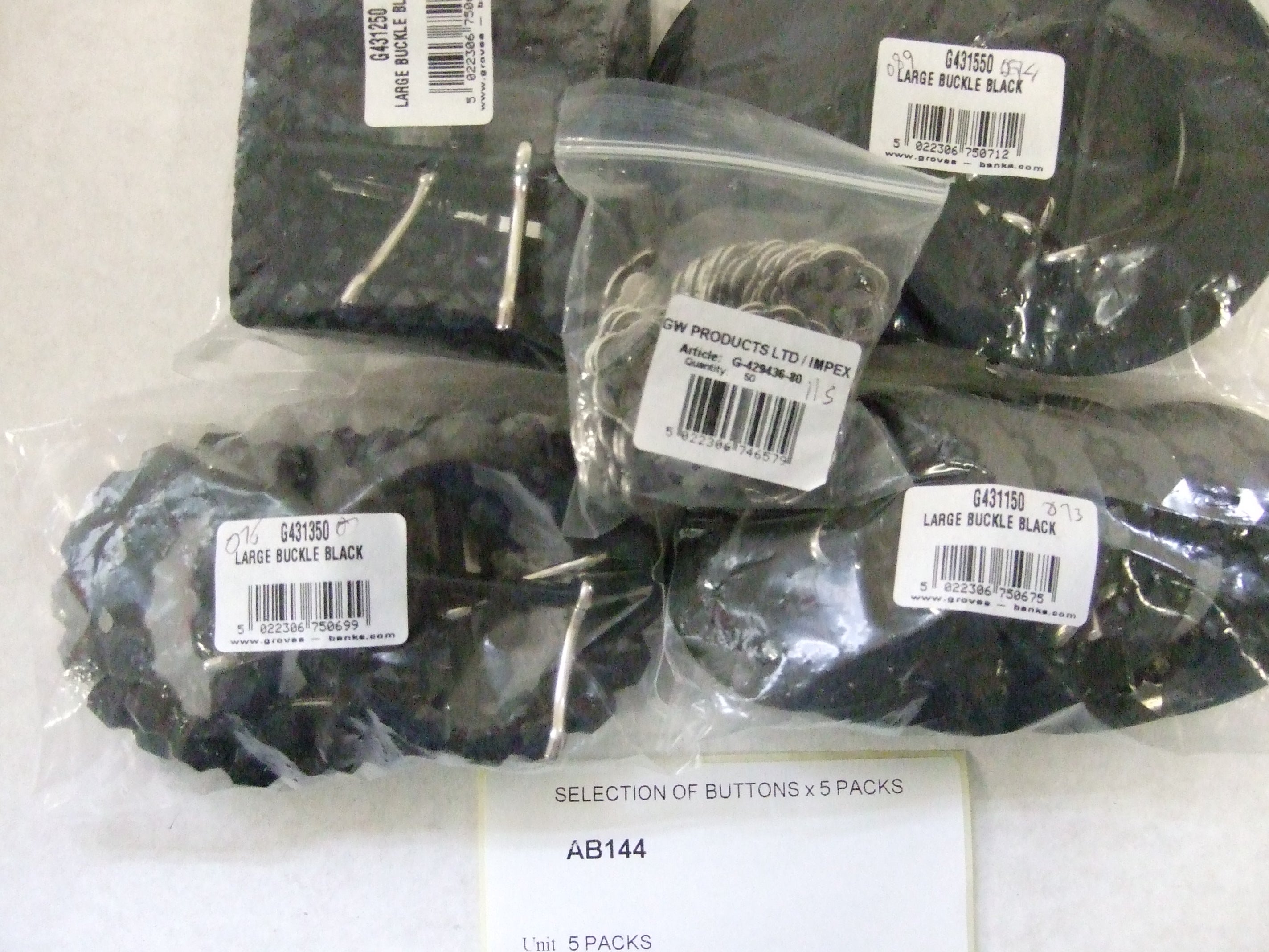 AB144  SELECTION OF BUTTONS & BUCKLES x 5 PACKS