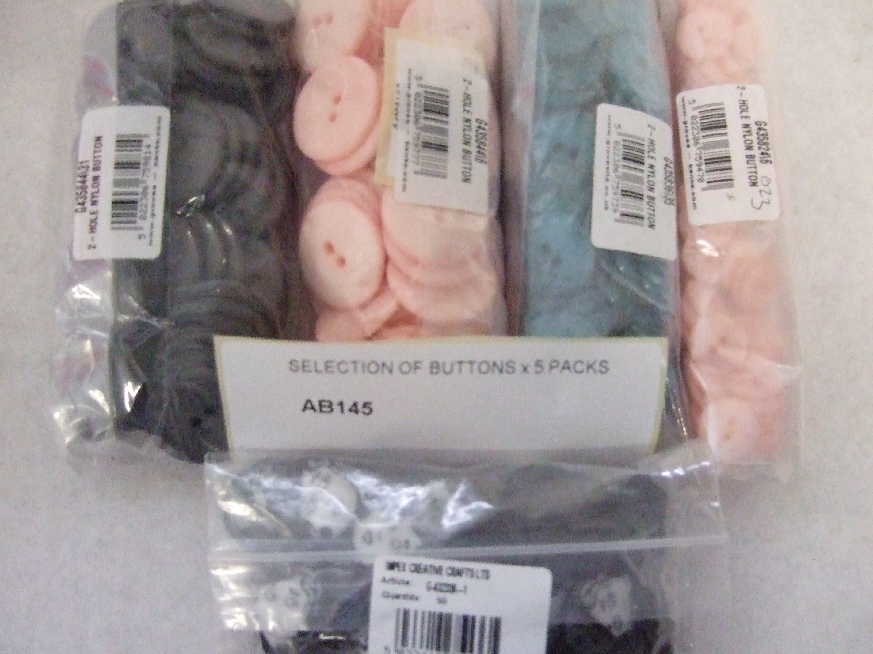 AB145  SELECTION OF BUTTONS x 5 PACKS