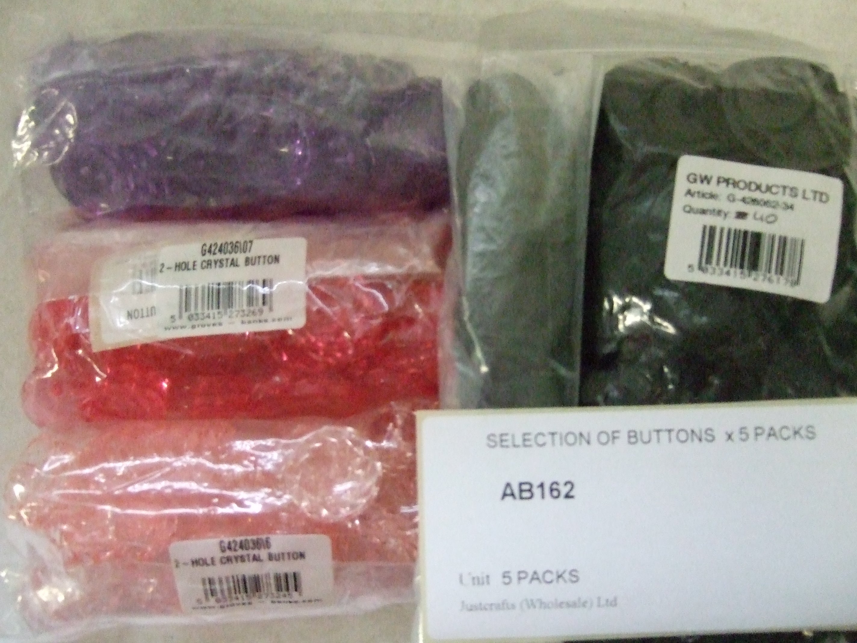 AB162 SELECTION OF BUTTONS x 5 PACKS